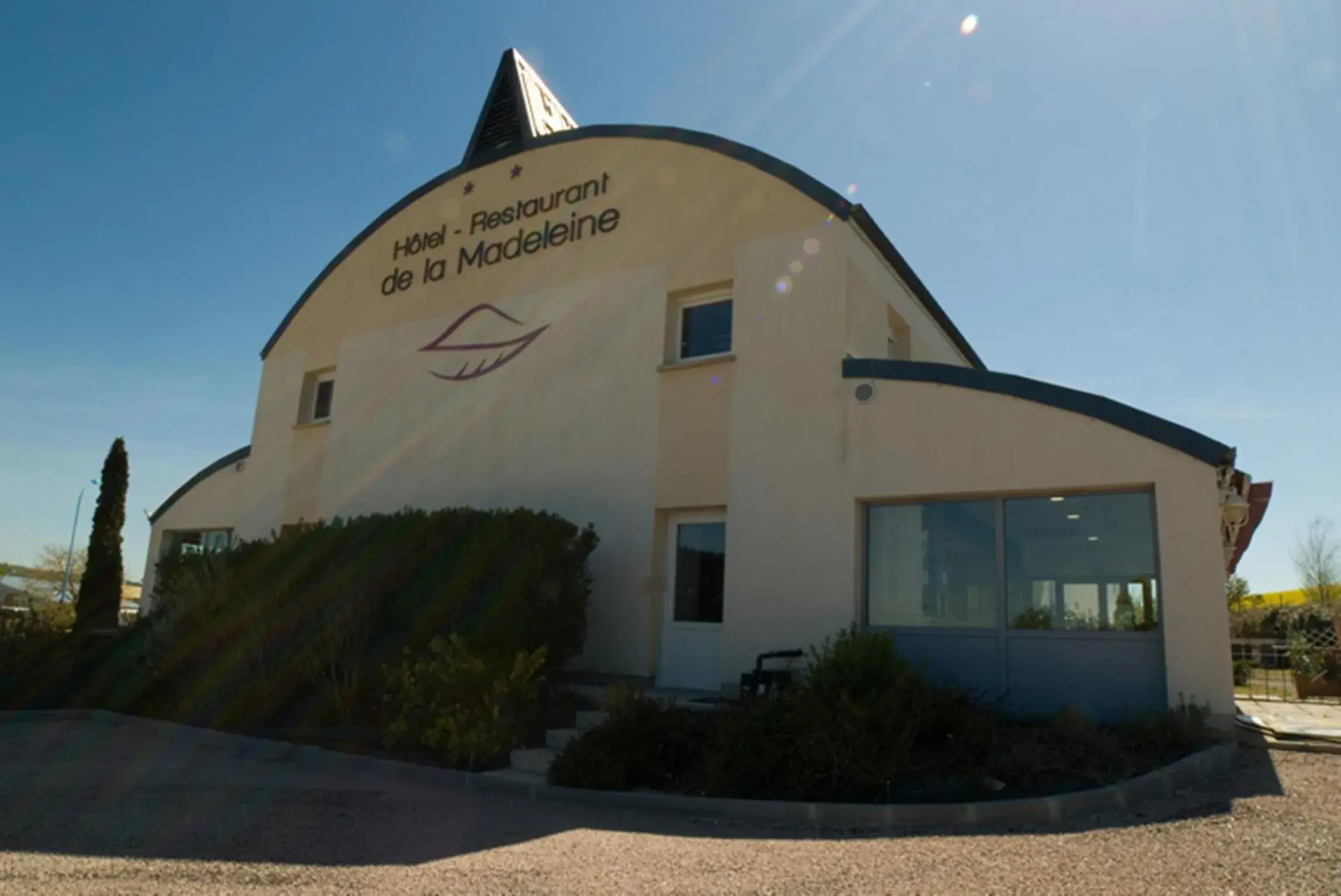 Logis Hotel Restaurant de La Madeleine Logis Hotel Restaurant de La Madeleine