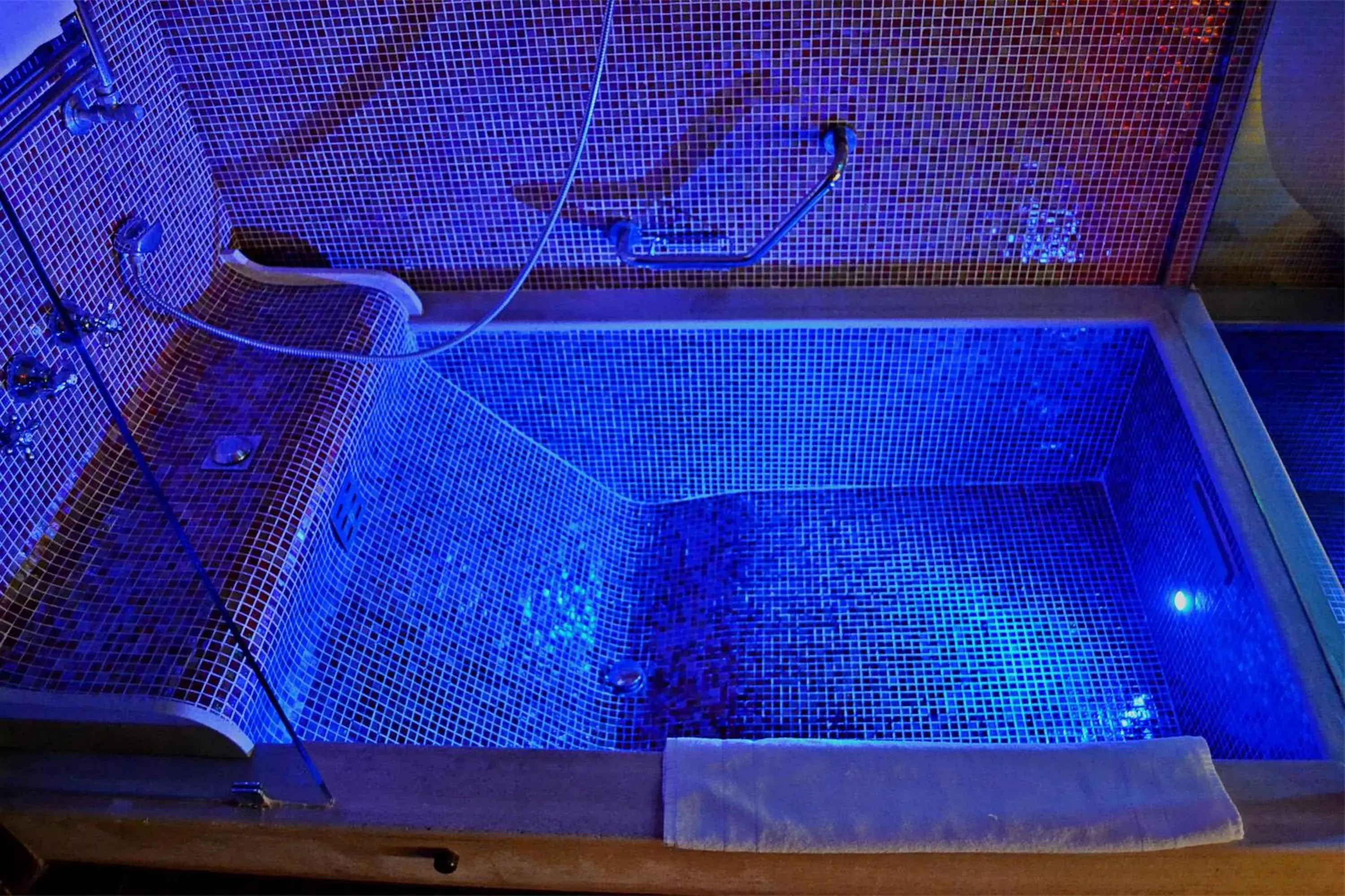 Deluxe Double or Twin Room with Spa Bath in Hotel Silver Milano Deluxe Double or Twin Room with Spa Bath in Hotel Silver Milano