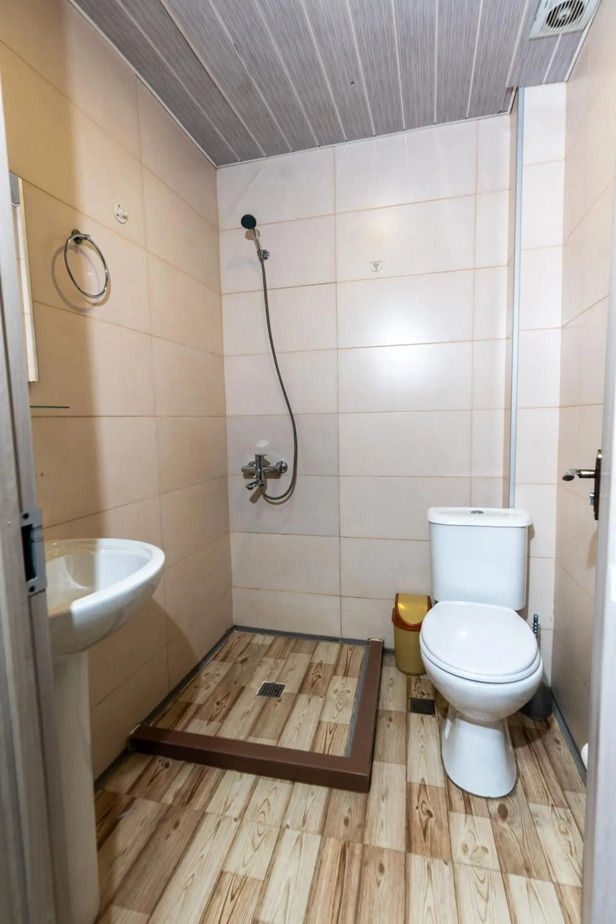 Triple Room with Mountain View in Green Villa Triple Room with Mountain View in Green Villa