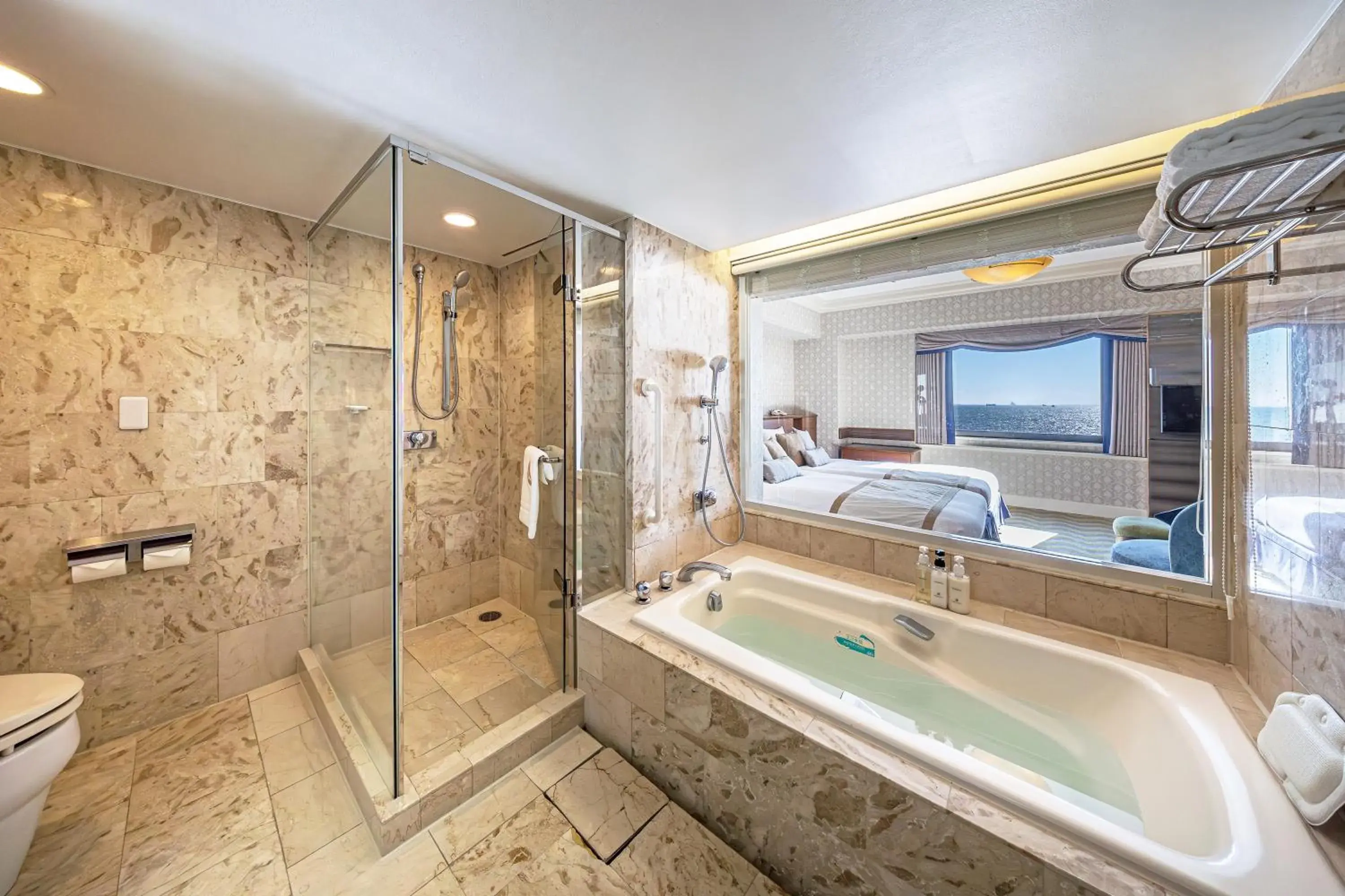 Short Stay - Check-in 18:00 / Check-out 12:00 - Junior Suite Room - Non-Smoking in Hotel Okura Tokyo Bay Short Stay - Check-in 18:00 / Check-out 12:00 - Junior Suite Room - Non-Smoking in Hotel Okura Tokyo Bay