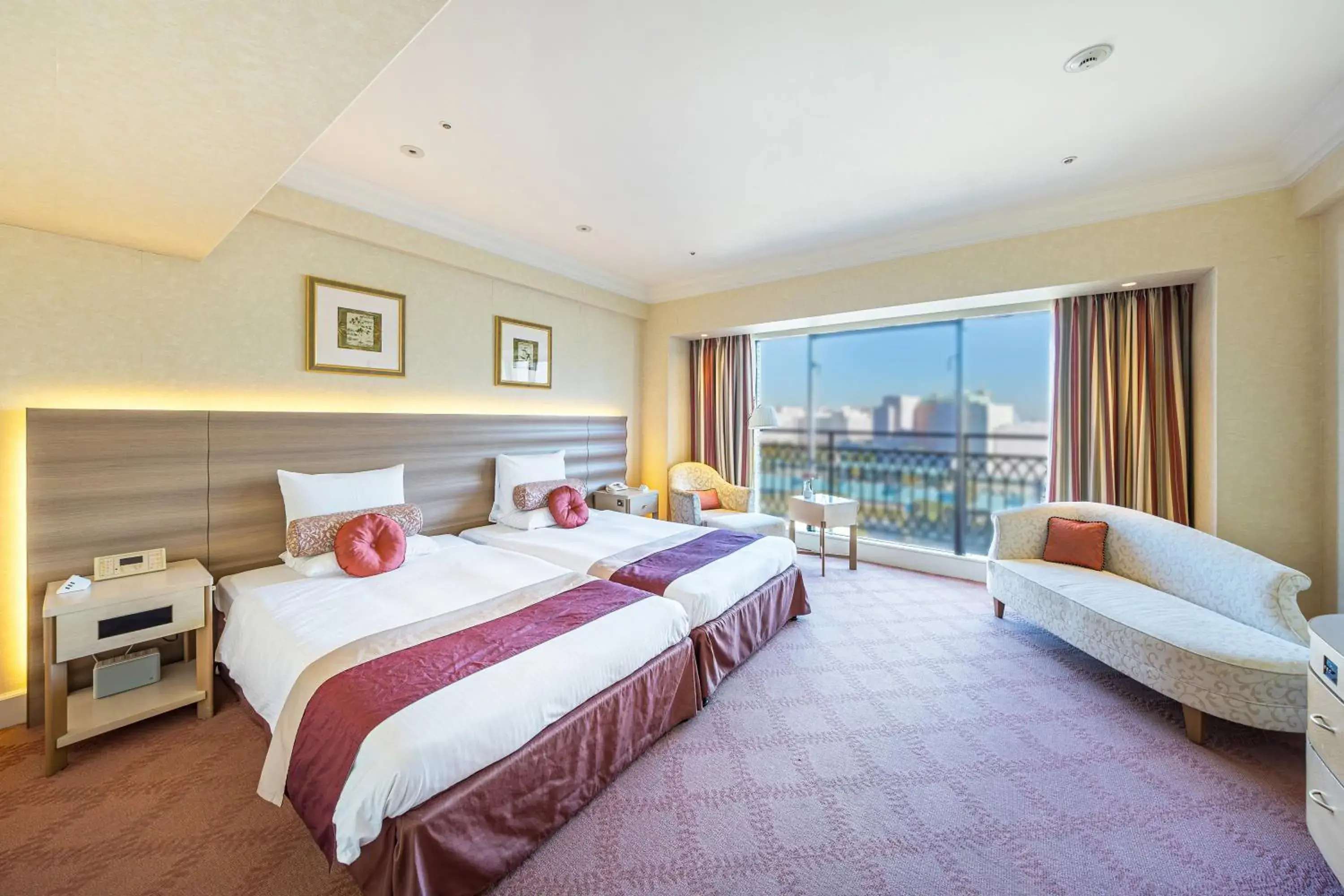 Deluxe Room - single occupancy - Non-Smoking in Hotel Okura Tokyo Bay Deluxe Room - single occupancy - Non-Smoking in Hotel Okura Tokyo Bay