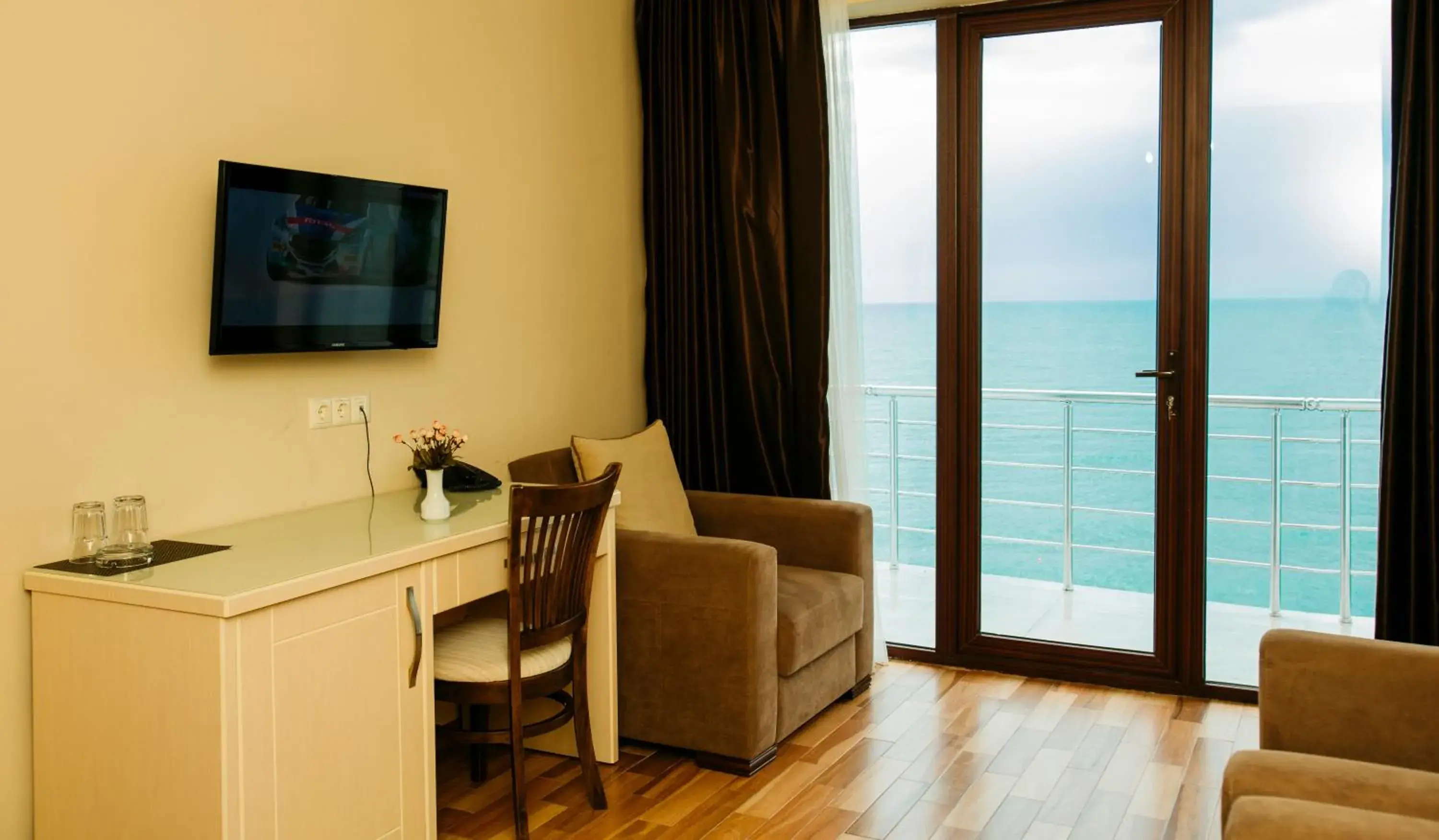 Family Room with Sea View in Kobuleti Pearl Of Sea Hotel & Spa Family Room with Sea View in Kobuleti Pearl Of Sea Hotel & Spa