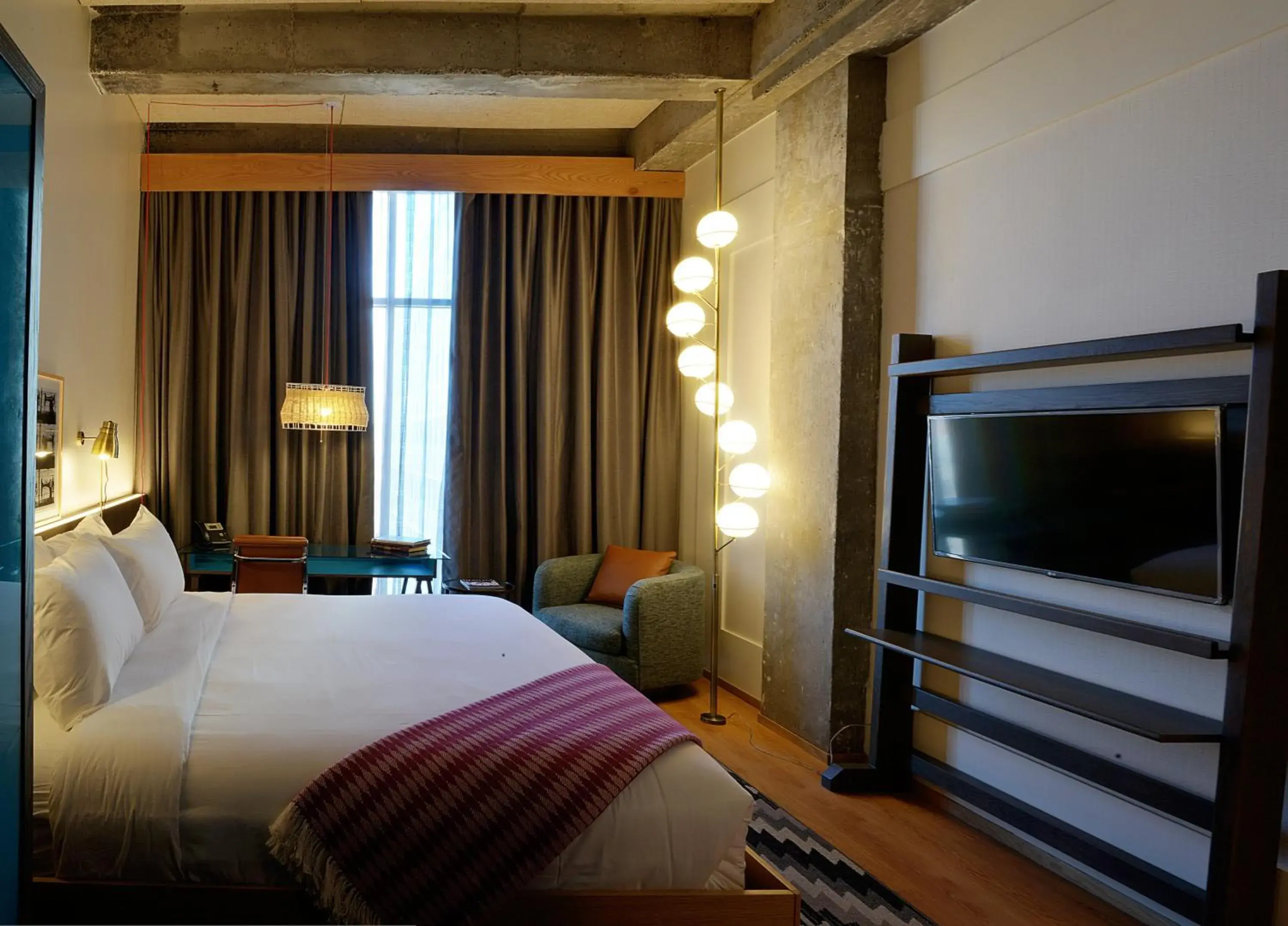 Standard King Room in Hotel Indigo El Paso Downtown by IHG Standard King Room in Hotel Indigo El Paso Downtown by IHG