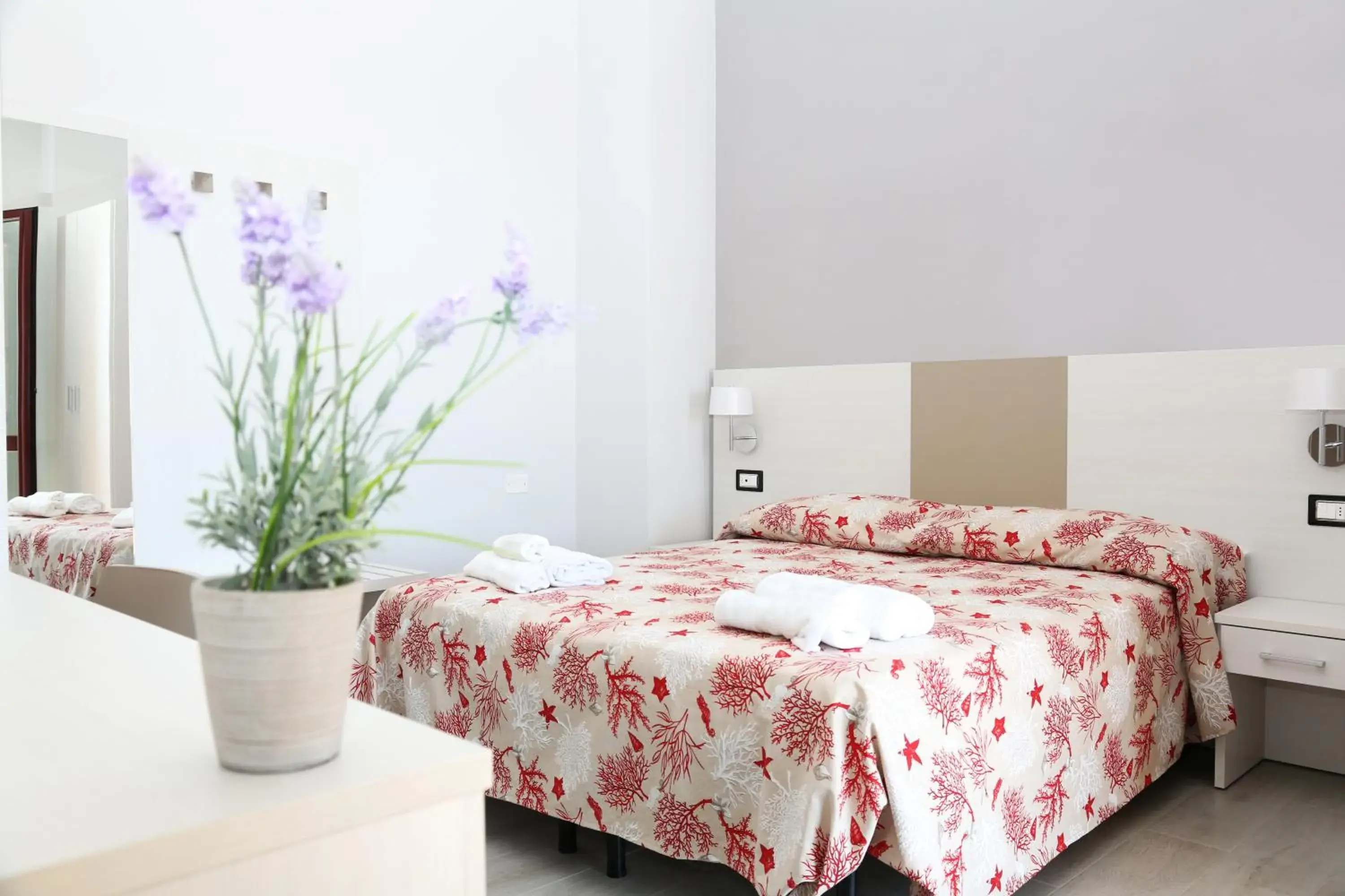 Double Room with Balcony and Sea View - single occupancy in Meublé Leonetti Double Room with Balcony and Sea View - single occupancy in Meublé Leonetti