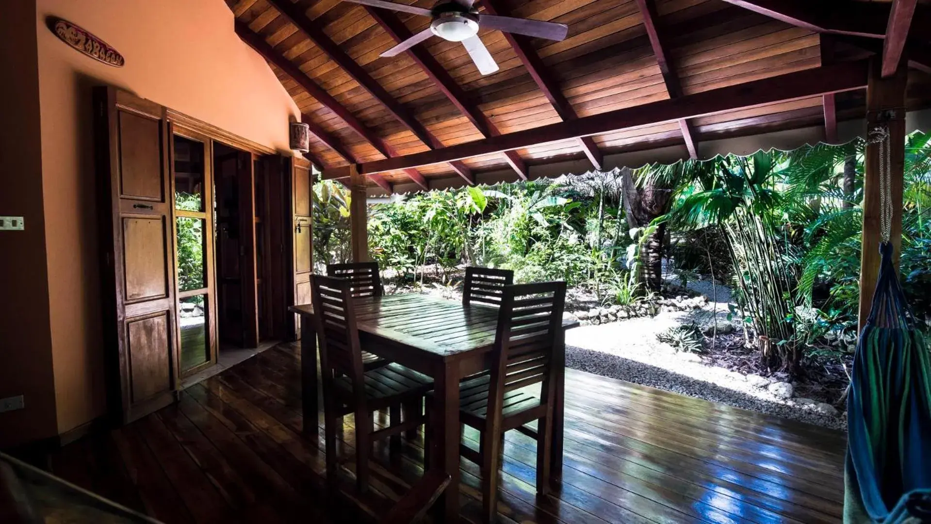 Deluxe Bungalow 2 bedroom kitchen in Hotel El Pequeño Gecko Verde Deluxe Bungalow 2 bedroom kitchen in Hotel El Pequeño Gecko Verde