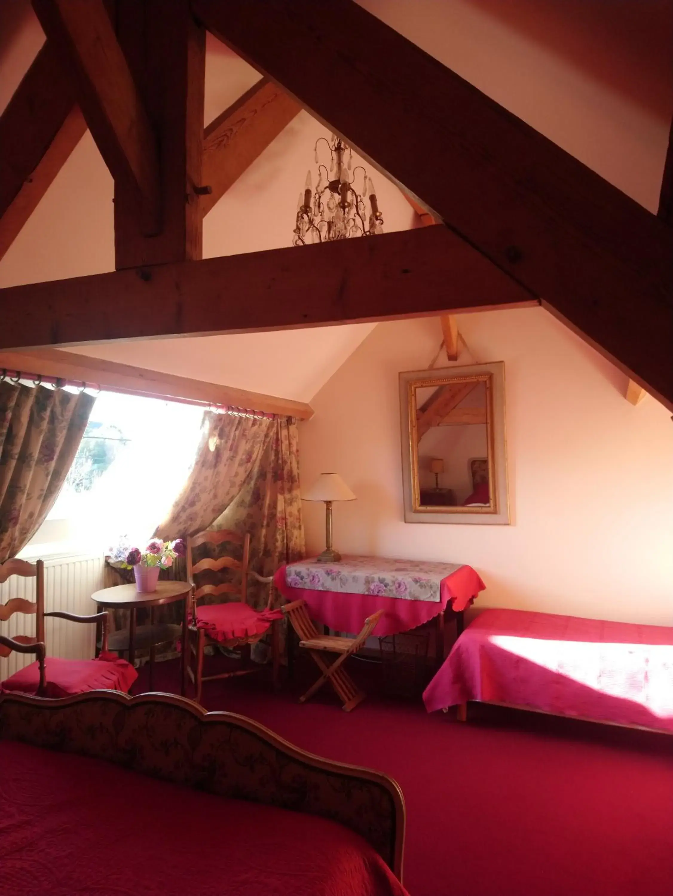 Double or Twin Room with Private External Bathroom - single occupancy in La Tonnelle de Vouvray Double or Twin Room with Private External Bathroom - single occupancy in La Tonnelle de Vouvray