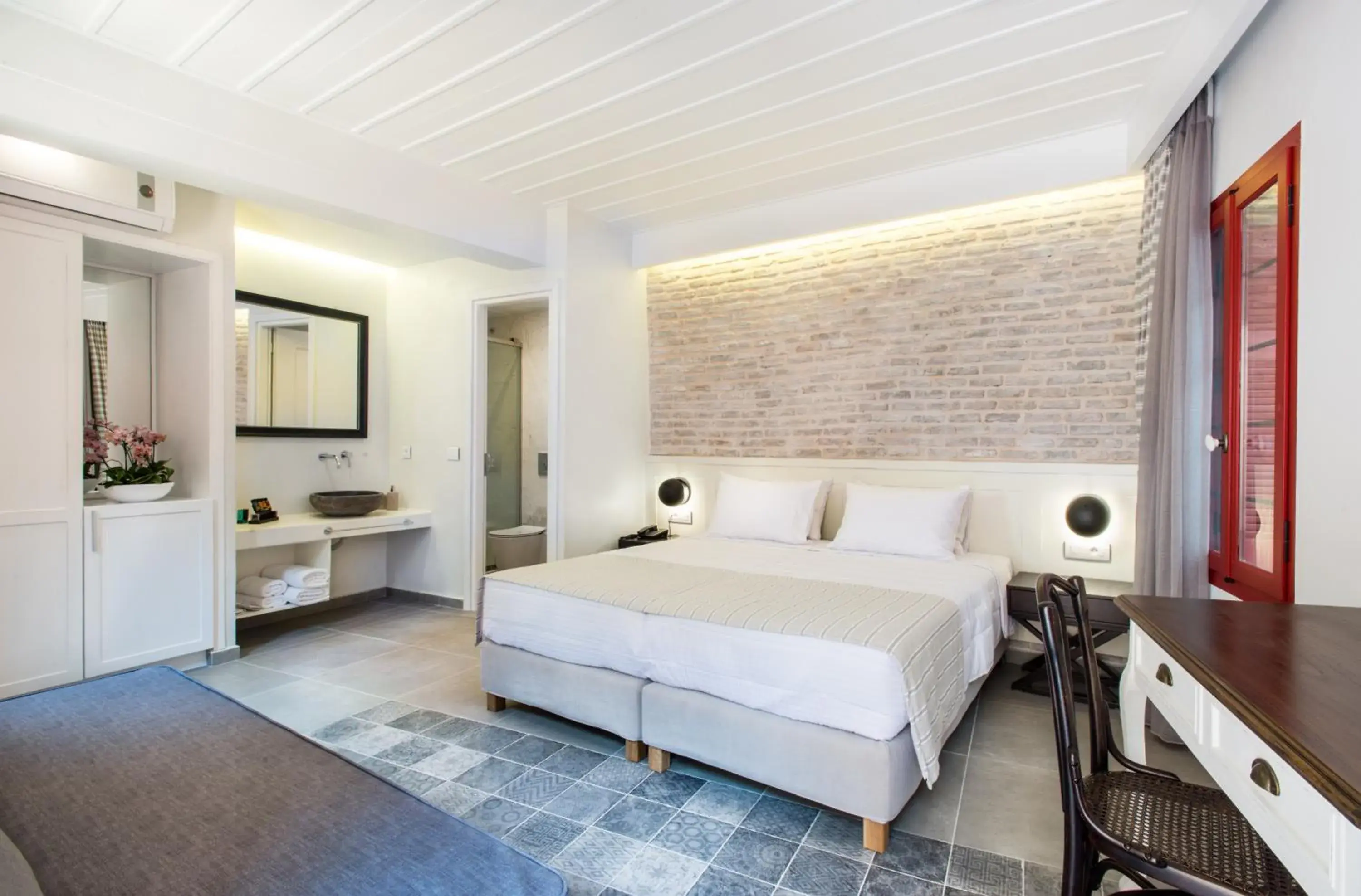 Superior Double Room In The Yard in Hotel Off Superior Double Room In The Yard in Hotel Off