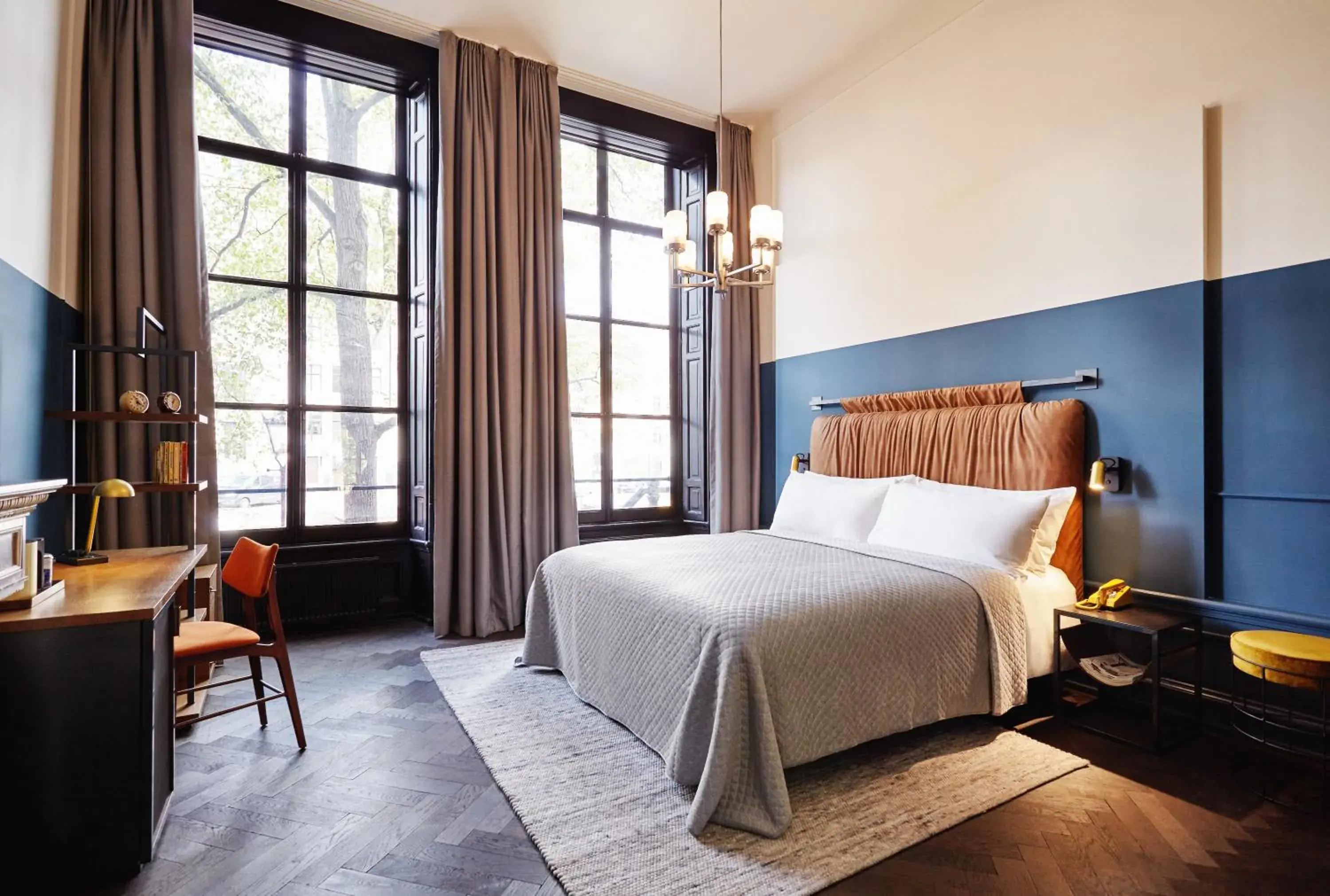 Biggy with canal view in The Hoxton, Amsterdam Biggy with canal view in The Hoxton, Amsterdam