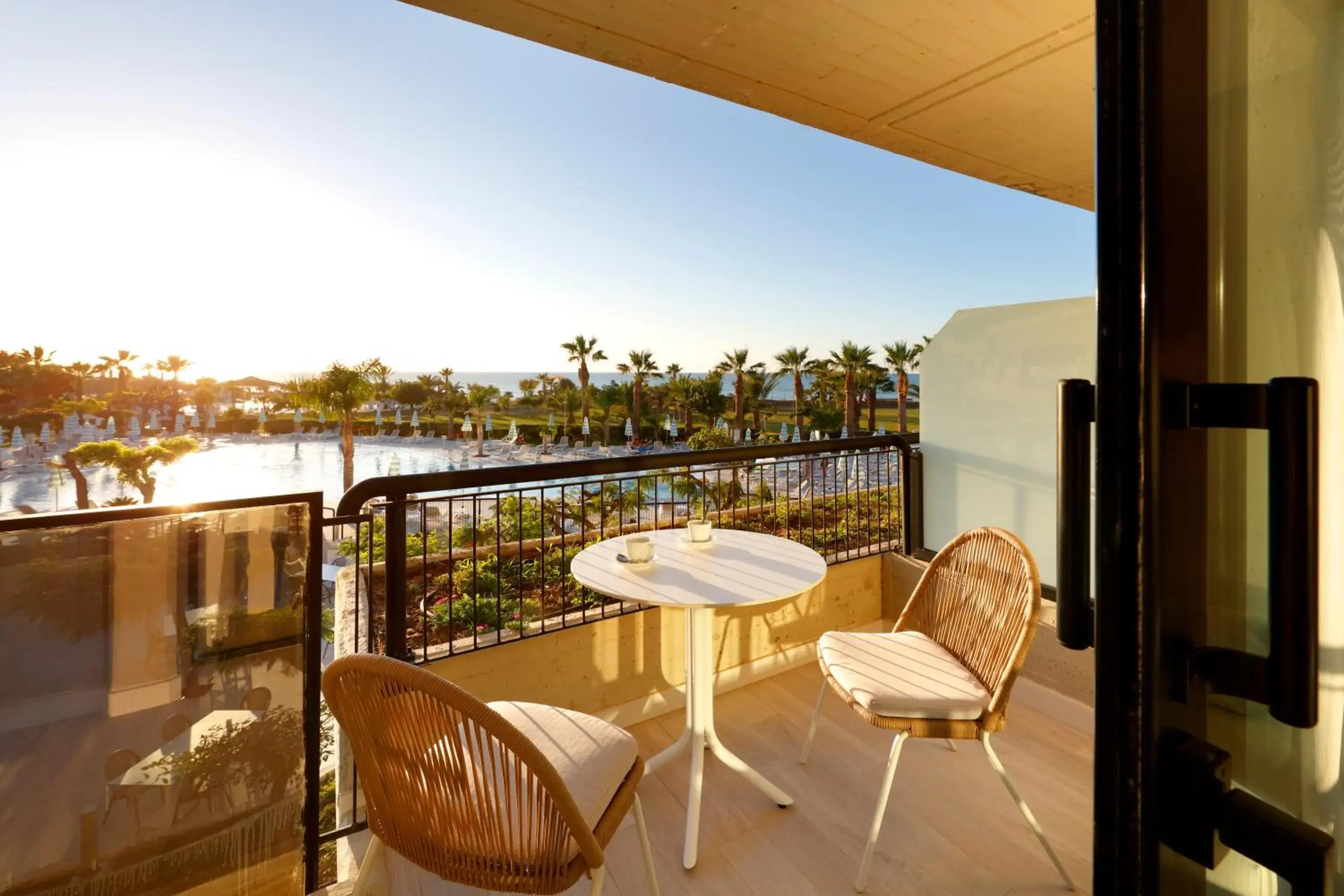 Connecting Sea View 4 in Grand Palladium Sicilia Resort & Spa Connecting Sea View 4 in Grand Palladium Sicilia Resort & Spa