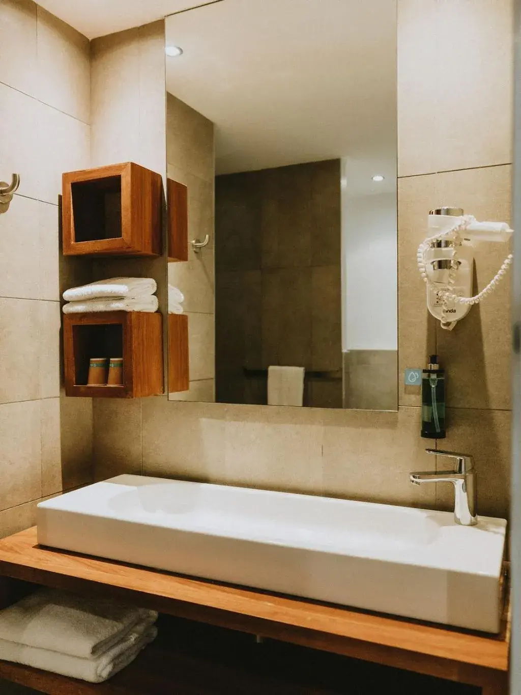 Junior Suite with Garden View in Hotel Le Saint Pierre ÎLe De La Reunion. Junior Suite with Garden View in Hotel Le Saint Pierre ÎLe De La Reunion.