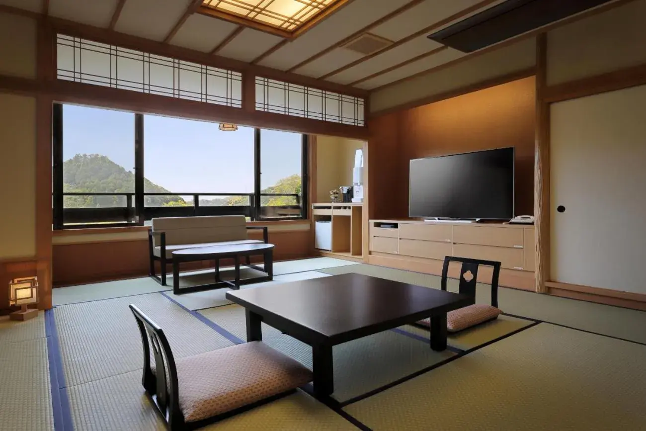 Standard Family Room in Ryokusuitei Standard Family Room in Ryokusuitei