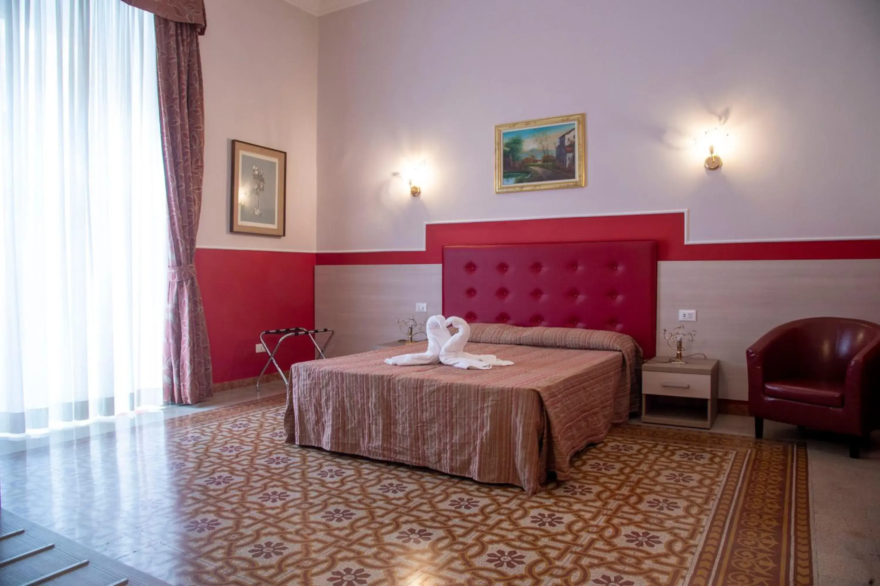 Deluxe Double or Twin Room in Domus Napoleone Deluxe Double or Twin Room in Domus Napoleone