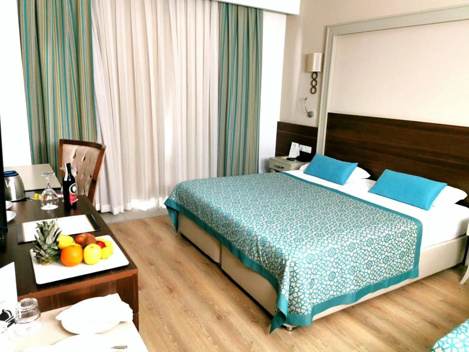 Deluxe Room in Side Crown Palace Ultra All Inclusive Deluxe Room in Side Crown Palace Ultra All Inclusive