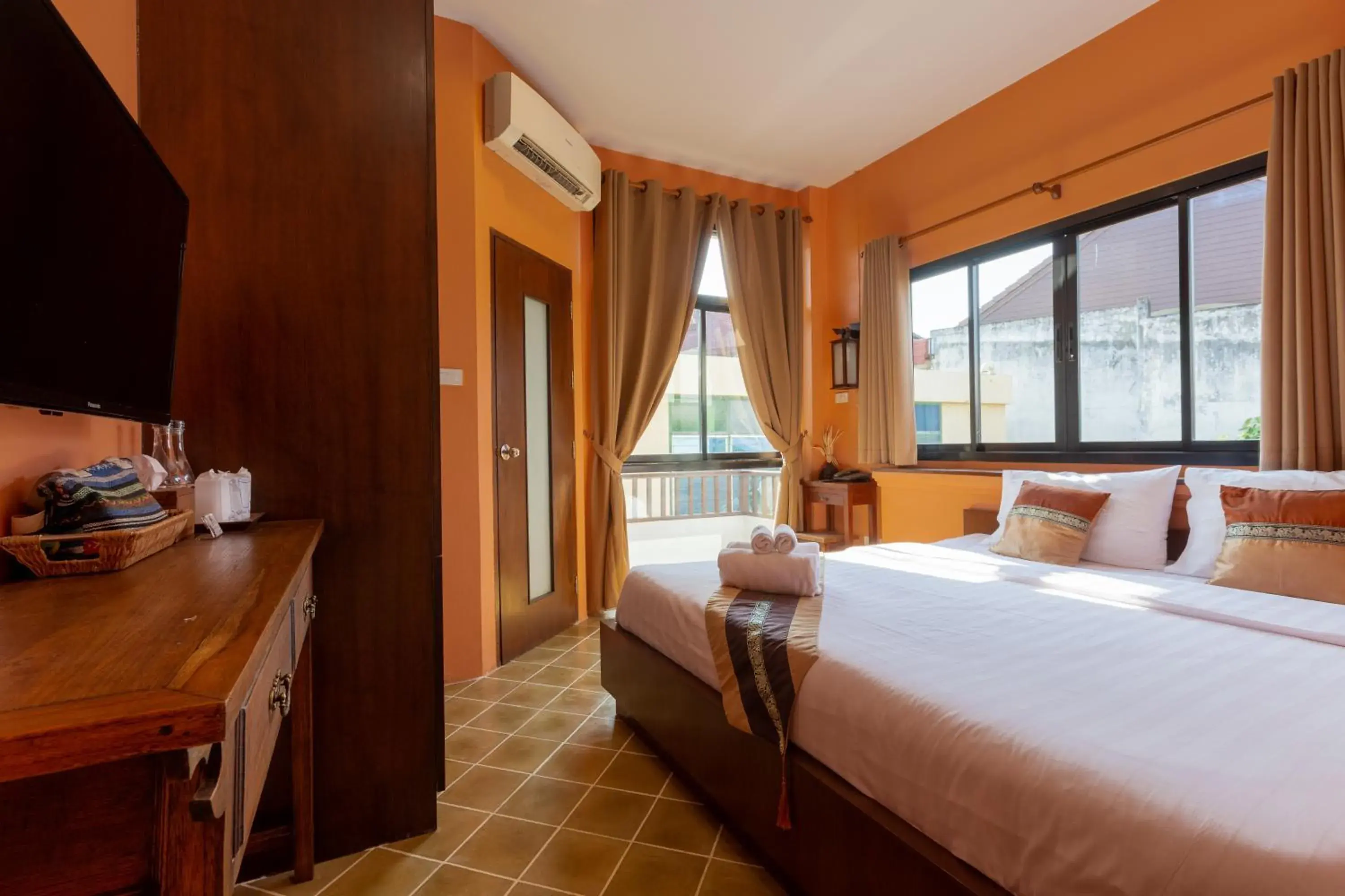 Deluxe Double Room in Huen Hug Chiang Mai Deluxe Double Room in Huen Hug Chiang Mai