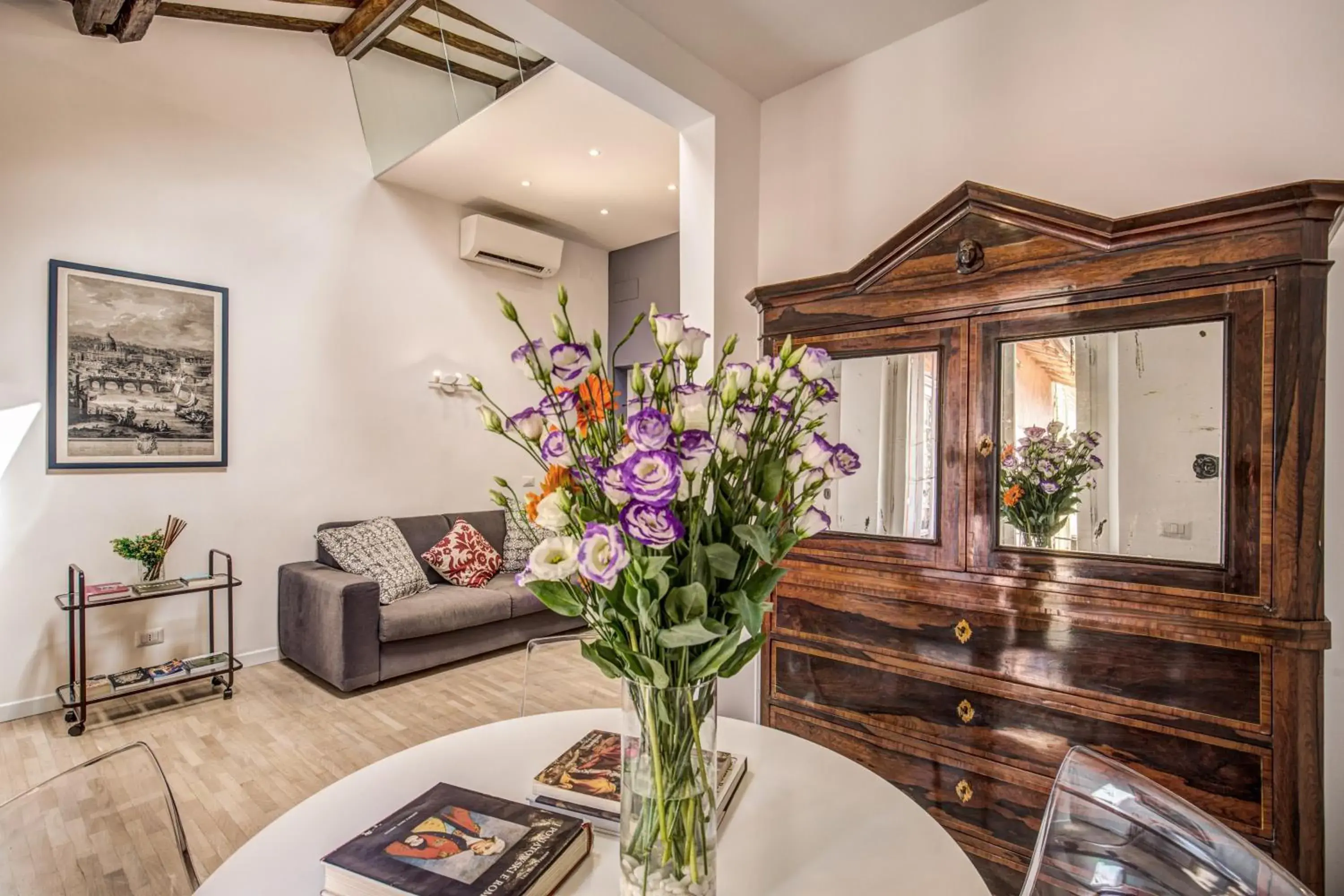 Two-Bedroom Apartment in Orange Suites Two-Bedroom Apartment in Orange Suites