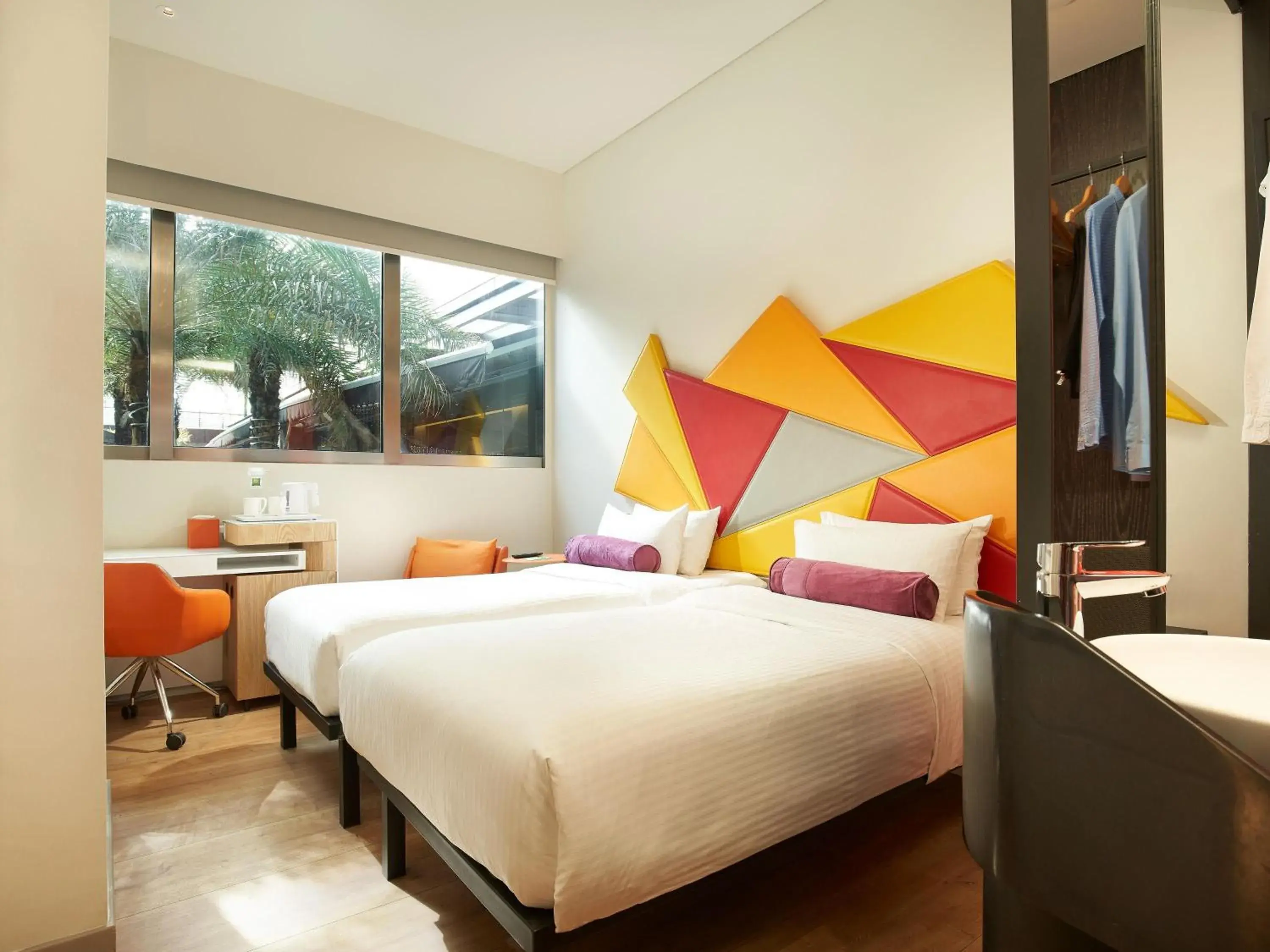 Standard Twin Room with Pool View, 2 Single Beds in Ibis Styles Singapore On Macpherson Standard Twin Room with Pool View, 2 Single Beds in Ibis Styles Singapore On Macpherson