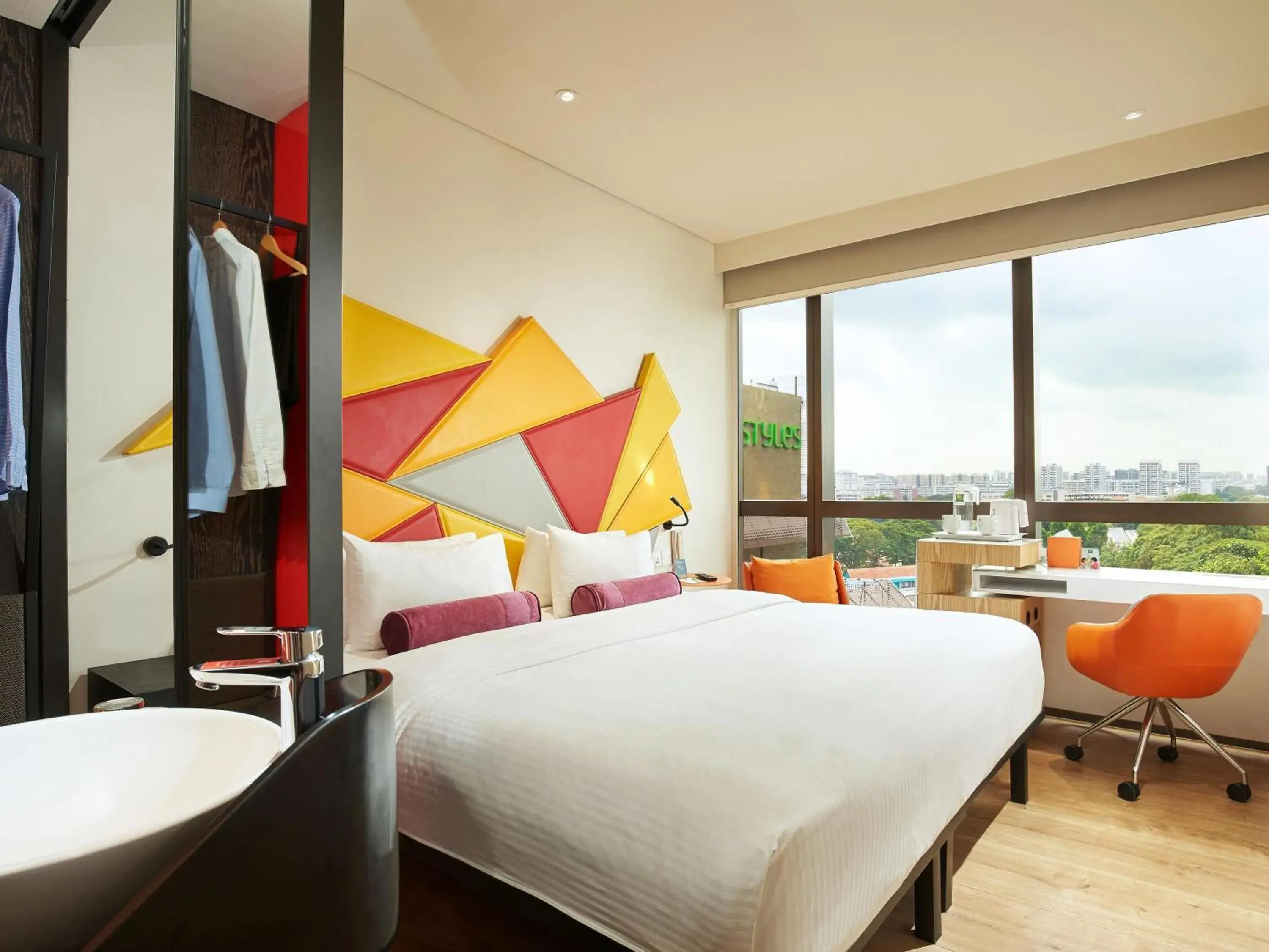 Standard Queen Room with Pool View, 1 Queen Bed in Ibis Styles Singapore On Macpherson Standard Queen Room with Pool View, 1 Queen Bed in Ibis Styles Singapore On Macpherson