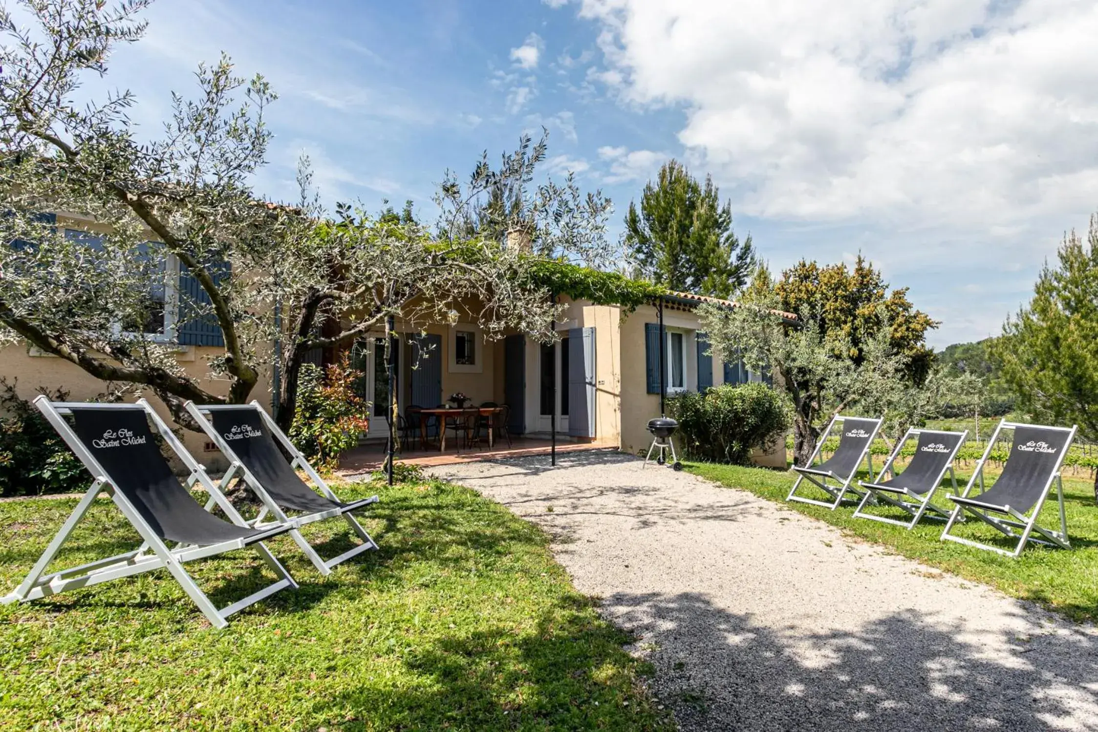 Three-Bedroom Lodge in Clos Saint-Michel Resort & Spa Three-Bedroom Lodge in Clos Saint-Michel Resort & Spa