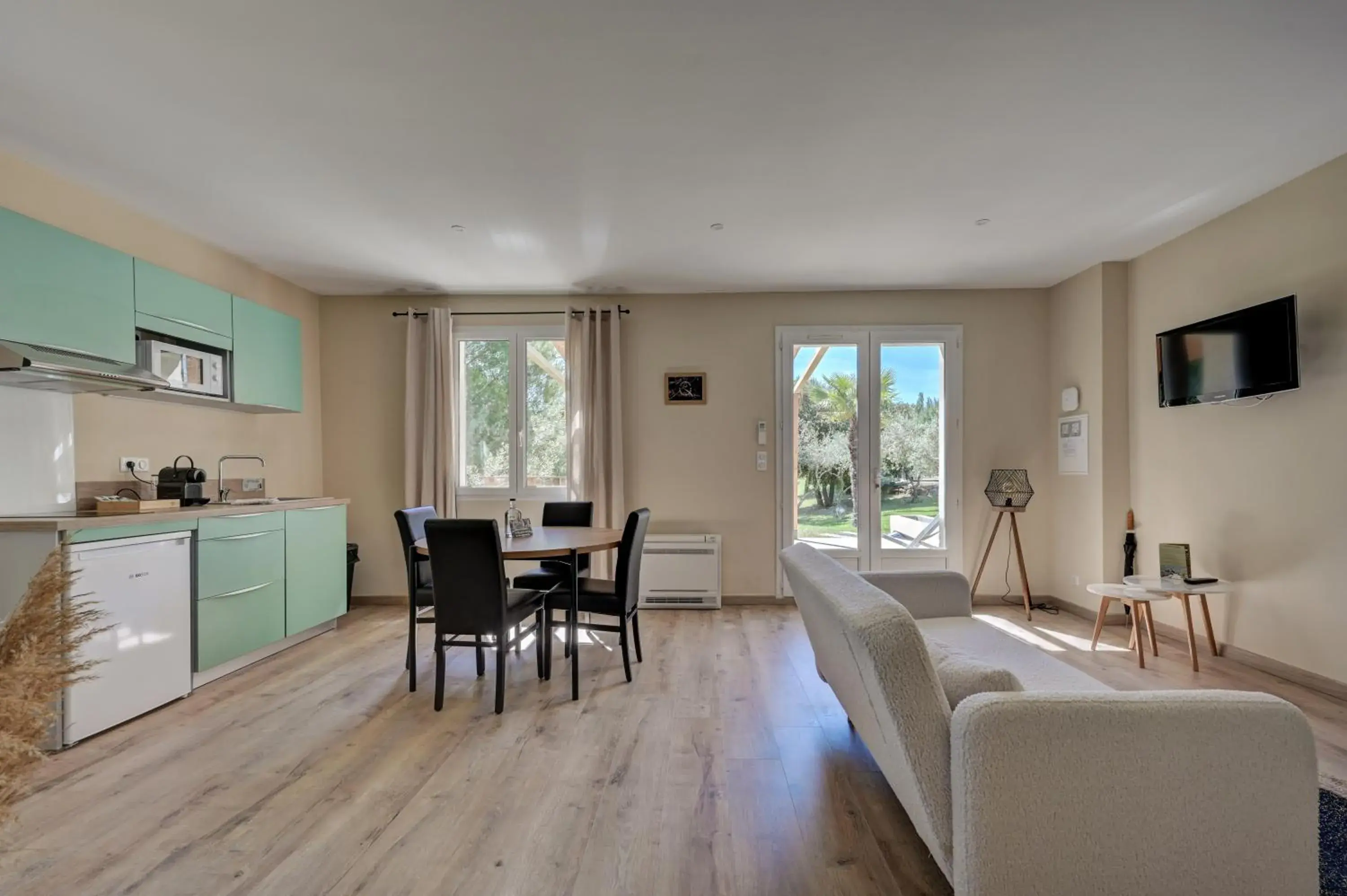 Two-Bedroom Lodge in Clos Saint-Michel Resort & Spa Two-Bedroom Lodge in Clos Saint-Michel Resort & Spa