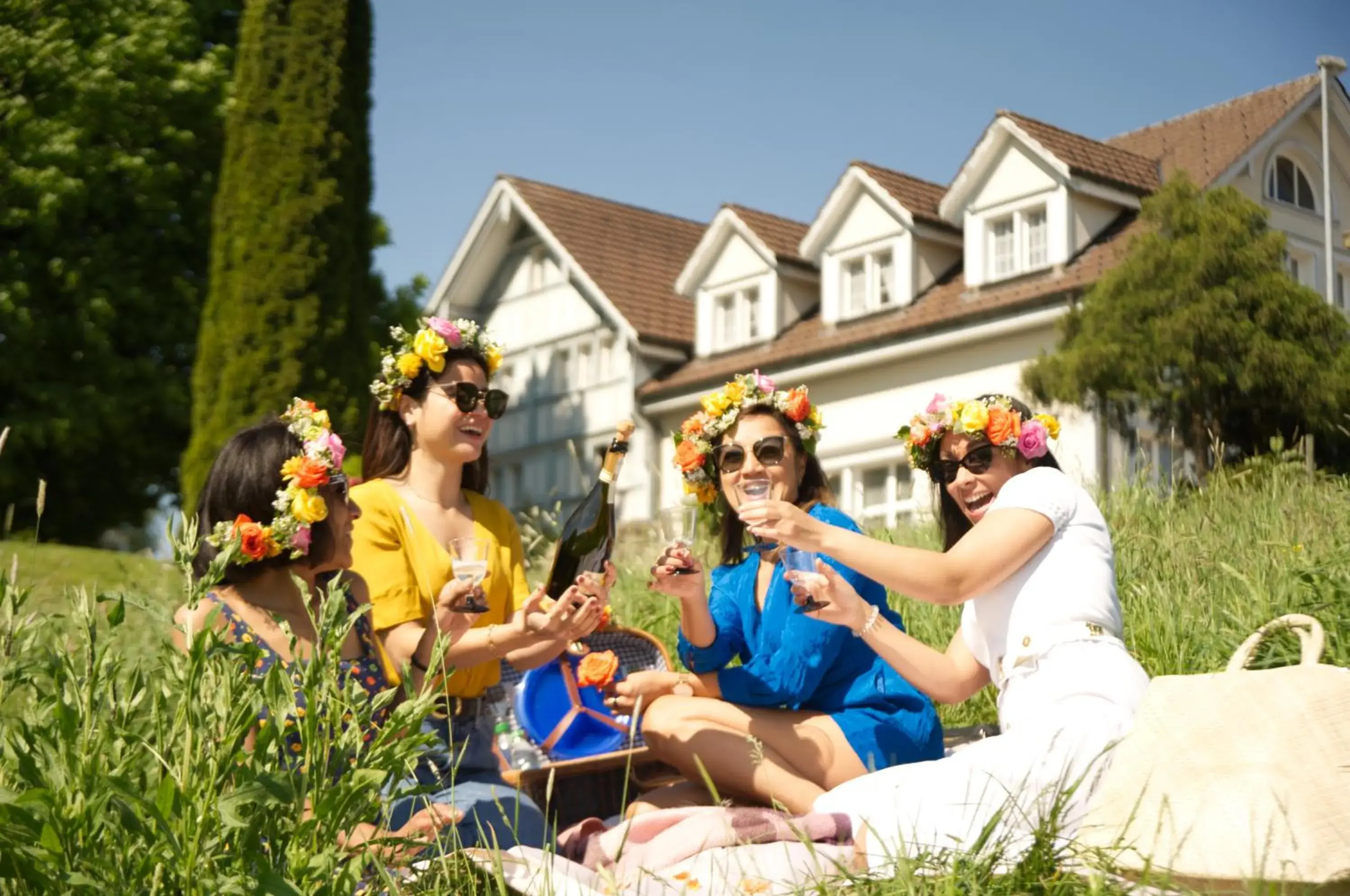 Hotel und Restaurant Wolfensberg Hotel und Restaurant Wolfensberg