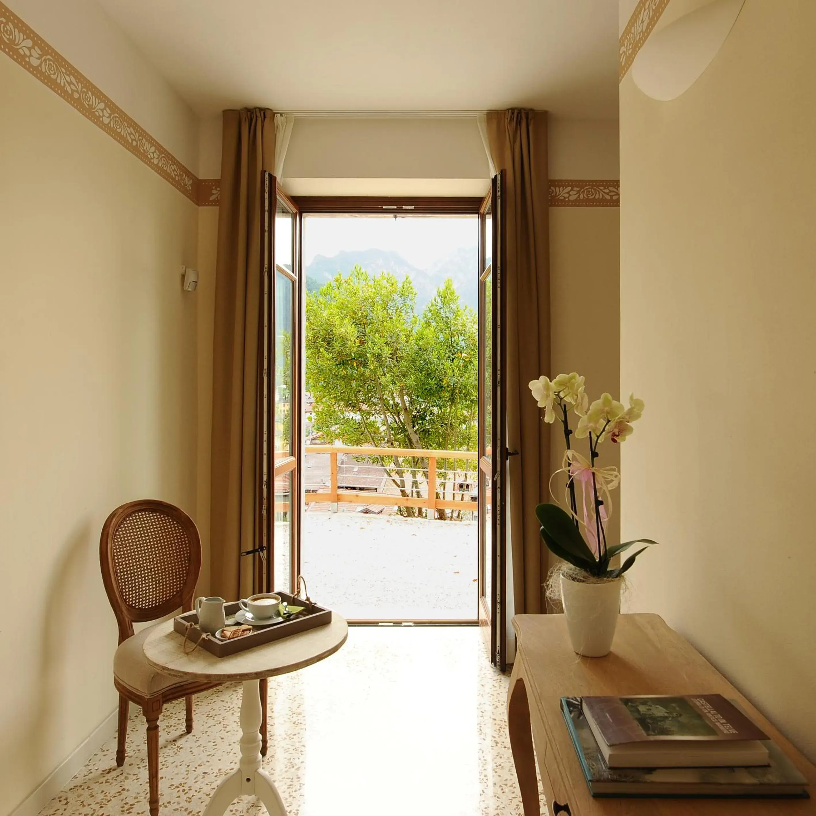 Superior Double or Twin Room with Garden View - single occupancy in La Villa degli Orti Superior Double or Twin Room with Garden View - single occupancy in La Villa degli Orti