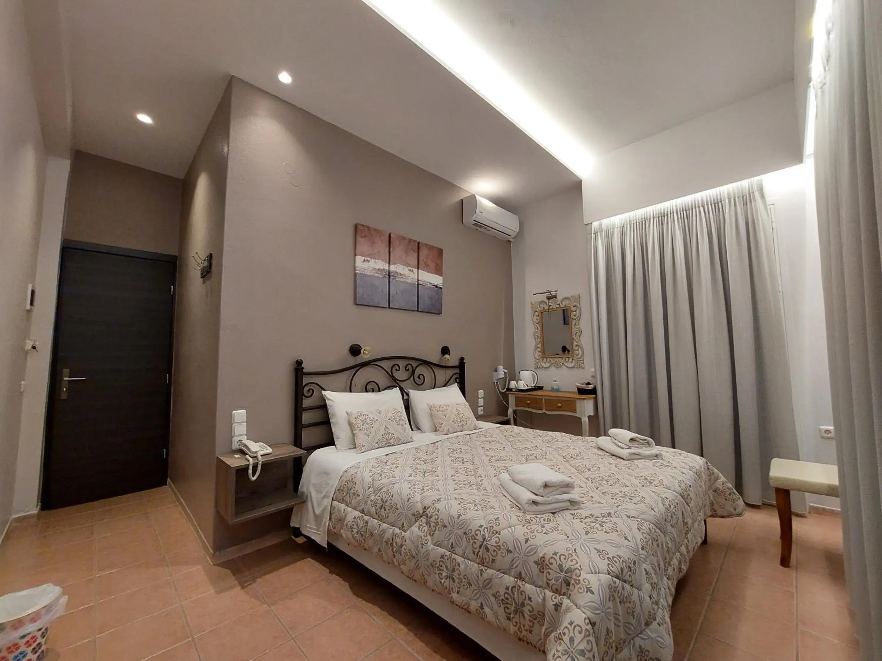 Deluxe Double or Twin Room in Hotel Akti Deluxe Double or Twin Room in Hotel Akti