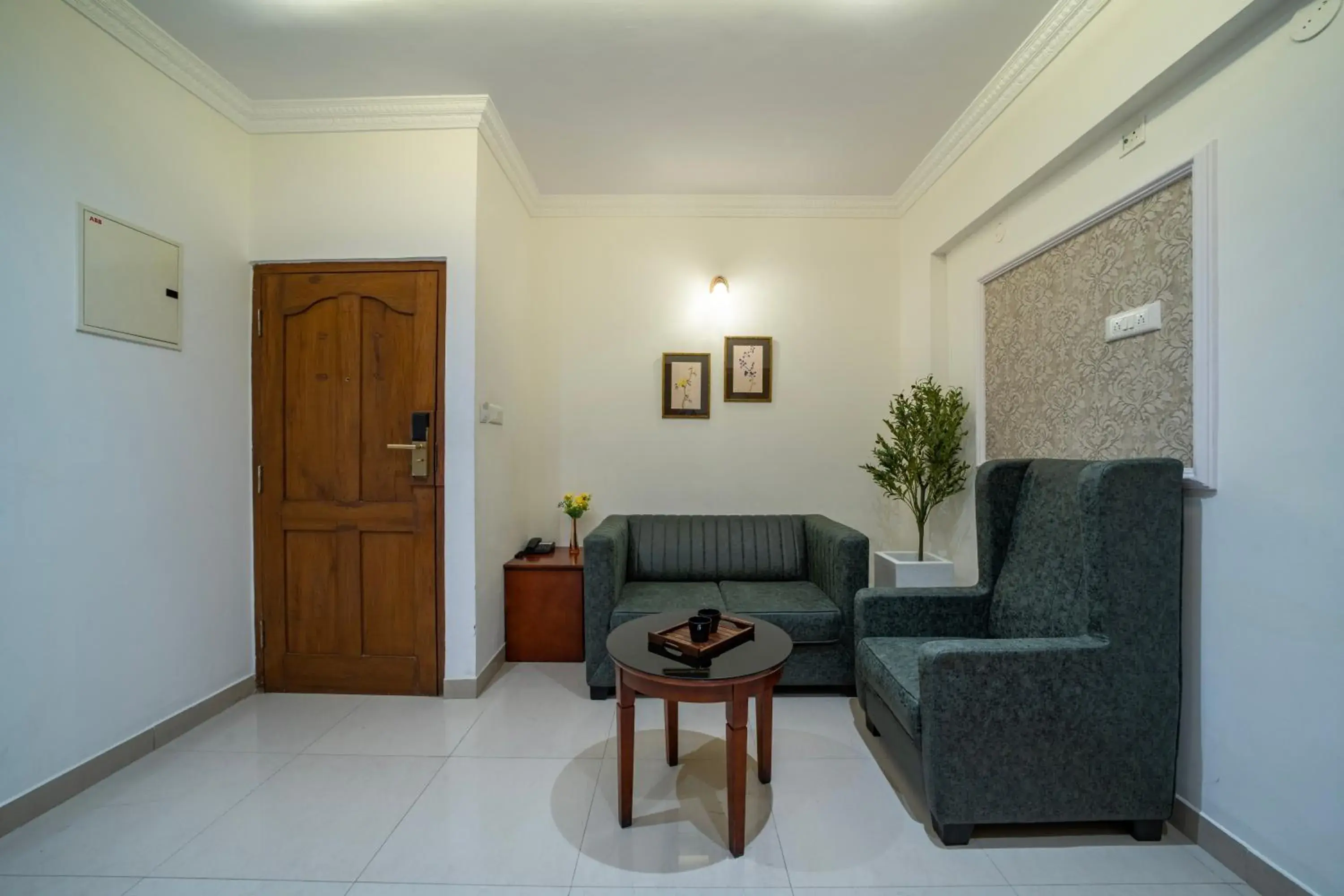 Presidential Suite in Hyde Park Orchards Presidential Suite in Hyde Park Orchards