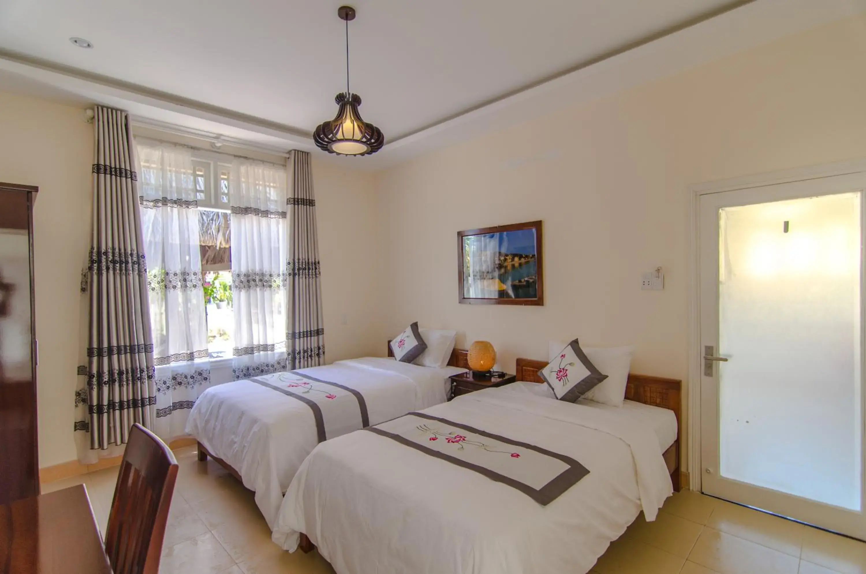 Deluxe Twin Room in The Moon River Homestay & Villa Deluxe Twin Room in The Moon River Homestay & Villa