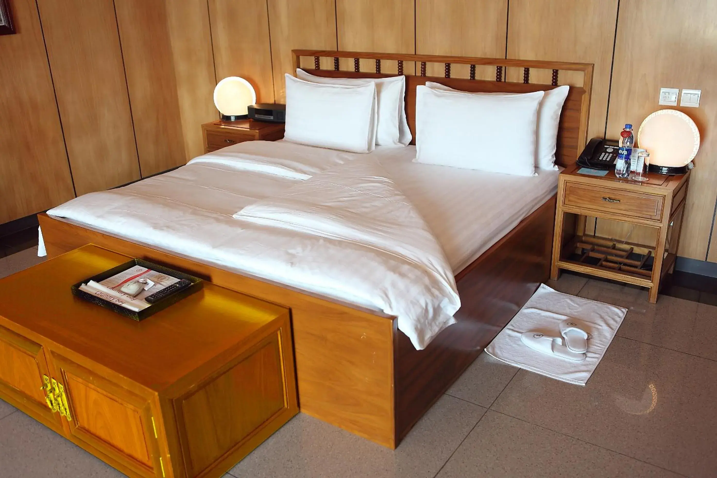 Classic King Room in Lagos Oriental Hotel Classic King Room in Lagos Oriental Hotel