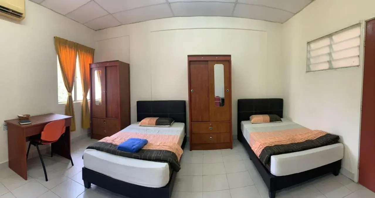 Double or Twin Room in Railway Hostel Double or Twin Room in Railway Hostel