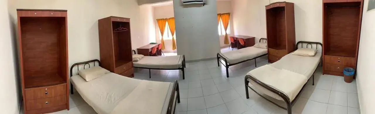 Standard Quadruple Room in Railway Hostel Standard Quadruple Room in Railway Hostel