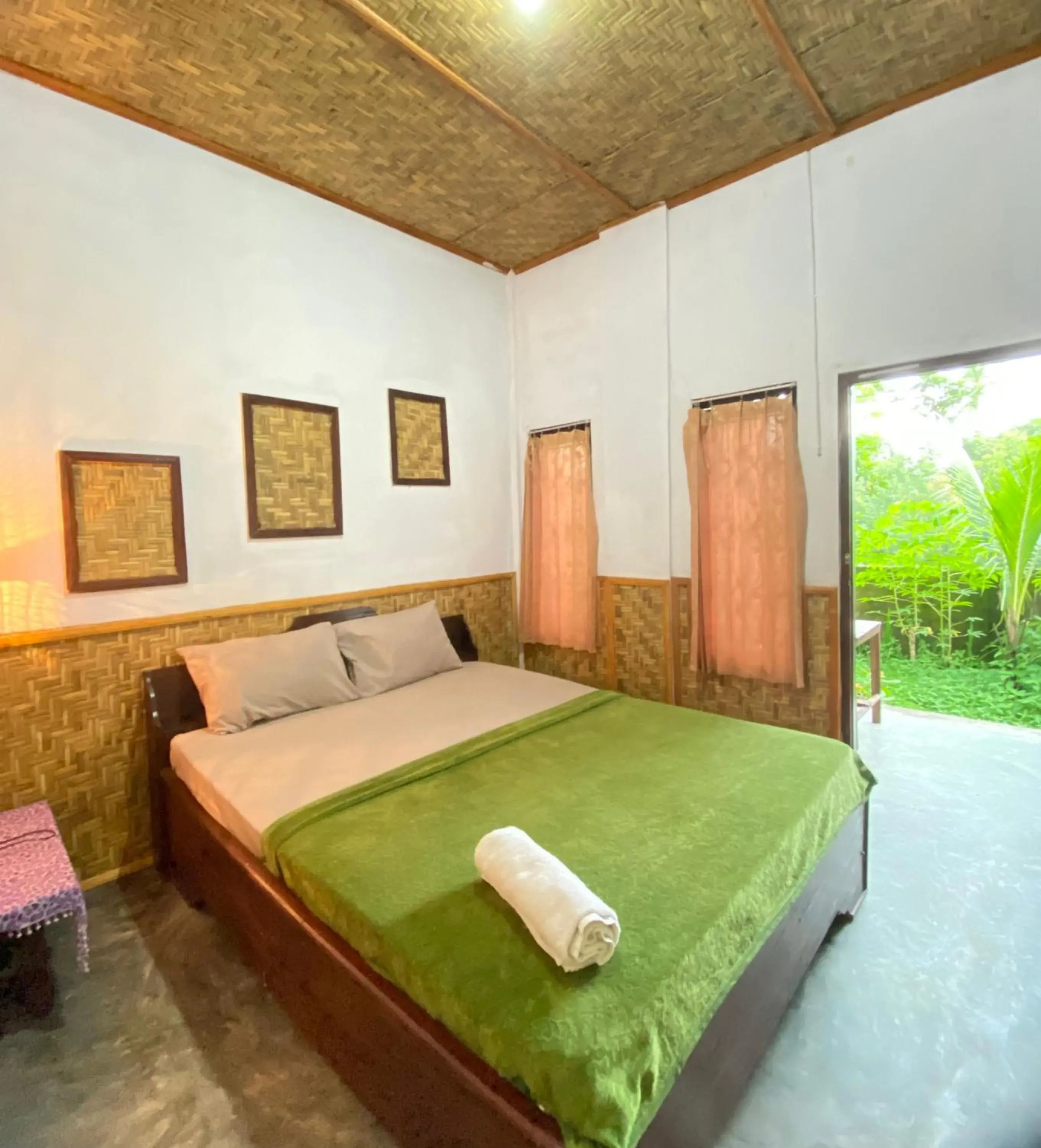 Double Room in Kembang Kuning Cottages Double Room in Kembang Kuning Cottages
