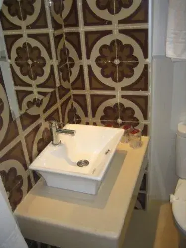 Twin Room in Hostal Plaza Ruiz Twin Room in Hostal Plaza Ruiz