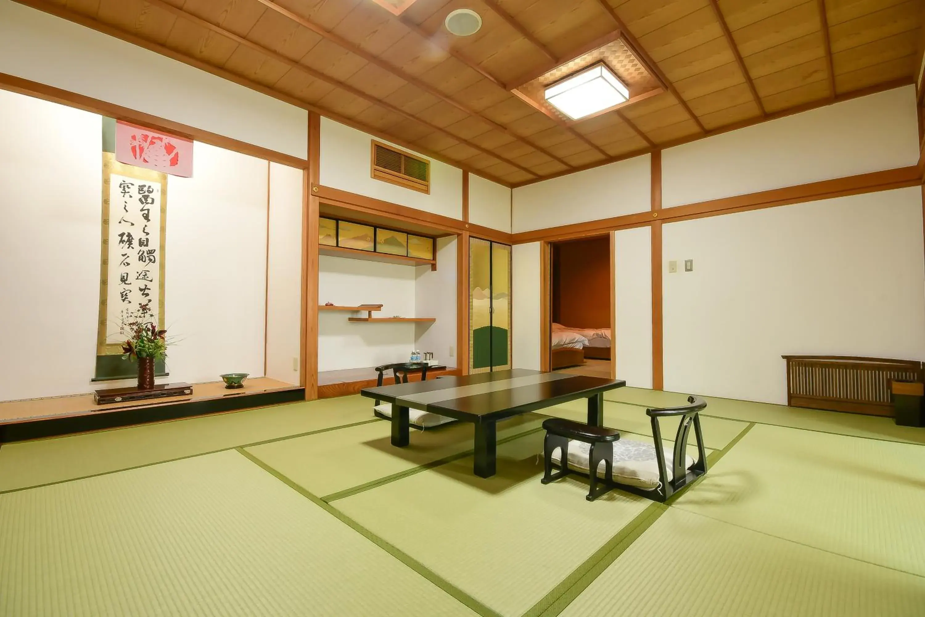 Suite with Garden View in 高野山 宿坊 総持院 -Koyasan Shukubo Sojiin- Suite with Garden View in 高野山 宿坊 総持院 -Koyasan Shukubo Sojiin-