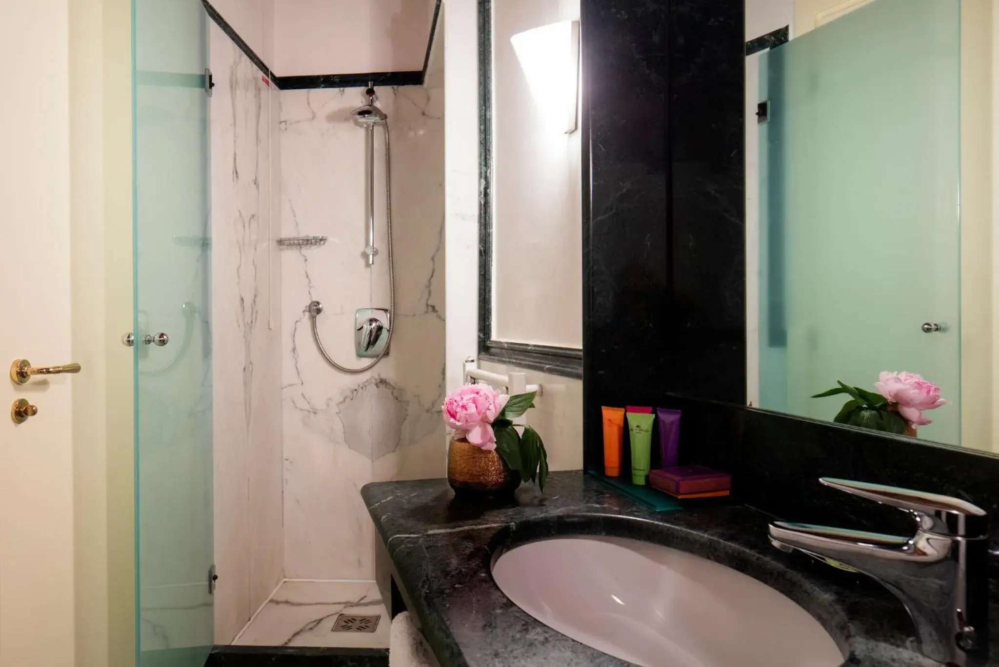 Classic Single Room in Villa Michelangelo Vicenza – Starhotels Collezione Classic Single Room in Villa Michelangelo Vicenza – Starhotels Collezione