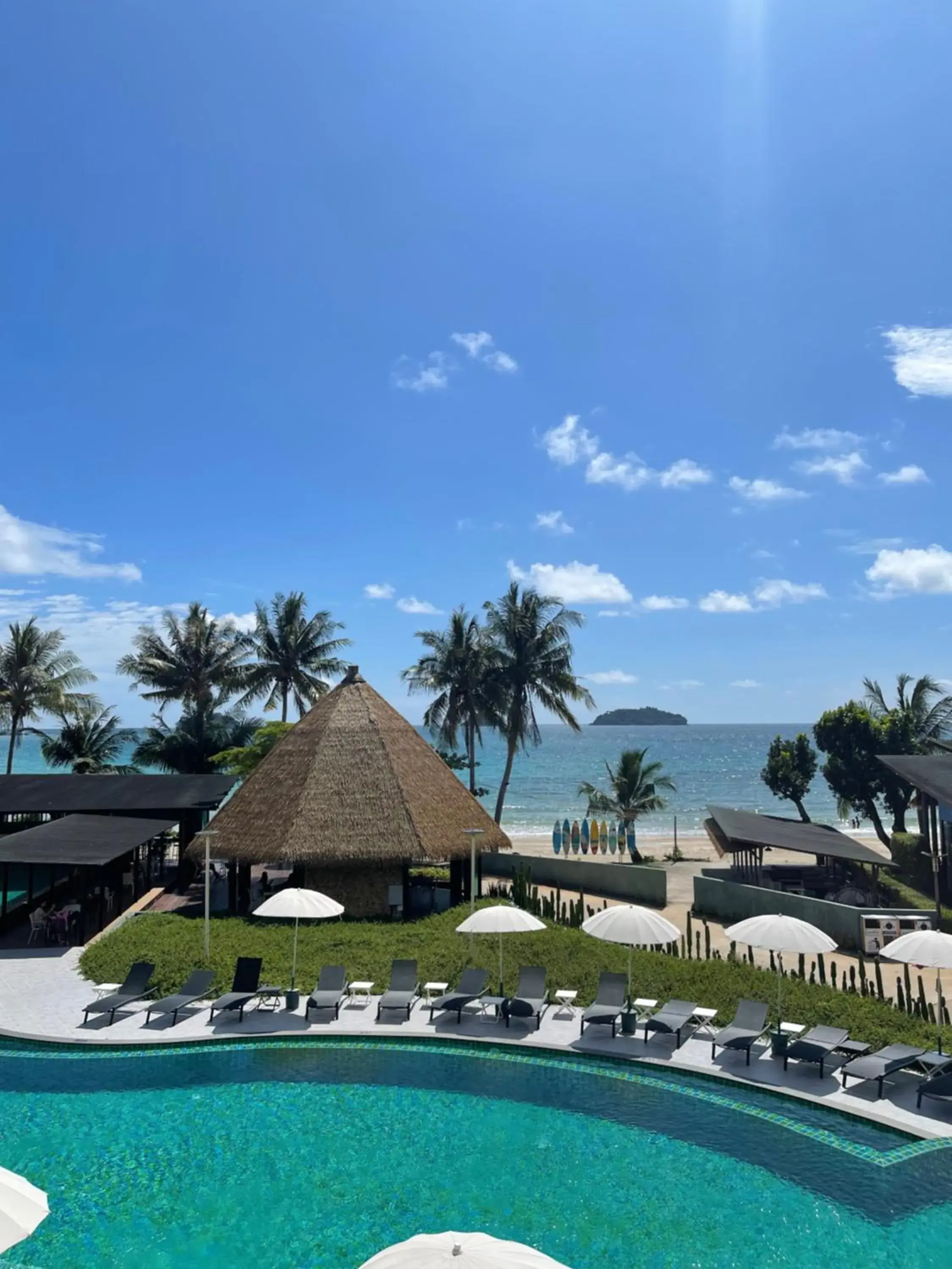 Superior Pool View Room in Kai Bae Beach Resort Koh Chang Superior Pool View Room in Kai Bae Beach Resort Koh Chang