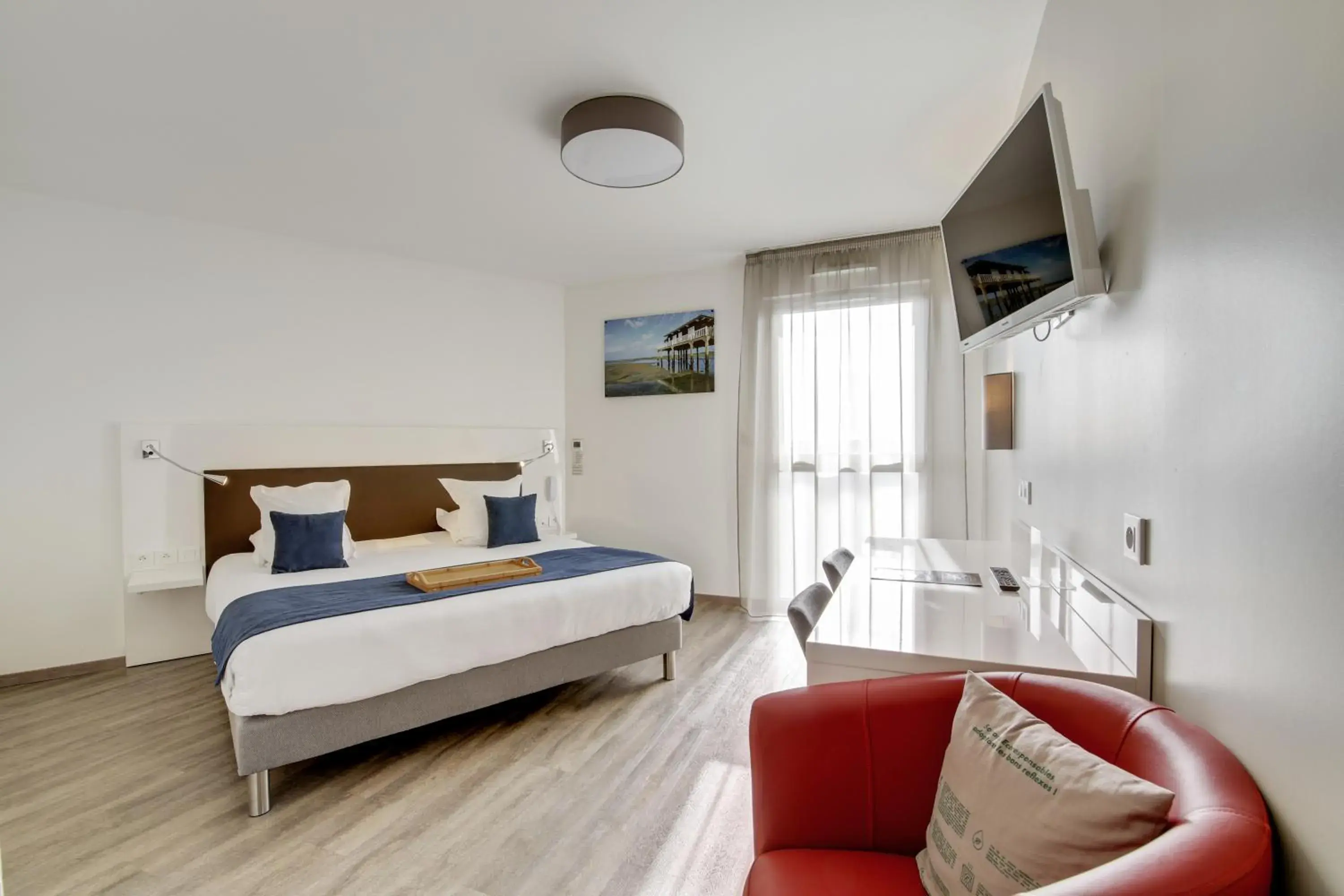 Business Studio 1-2 People (Double Bed) in All Suites Appart Hôtel - Bordeaux - Pessac Business Studio 1-2 People (Double Bed) in All Suites Appart Hôtel - Bordeaux - Pessac