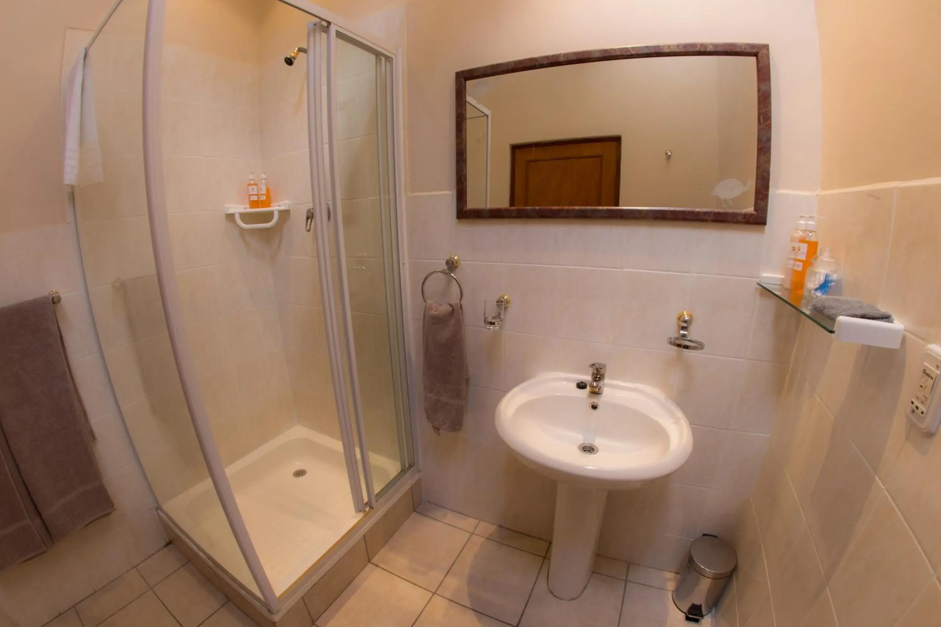 Luxury Double or Twin Room - single occupancy in Winelands Villa Guesthouse and Cottages Luxury Double or Twin Room - single occupancy in Winelands Villa Guesthouse and Cottages