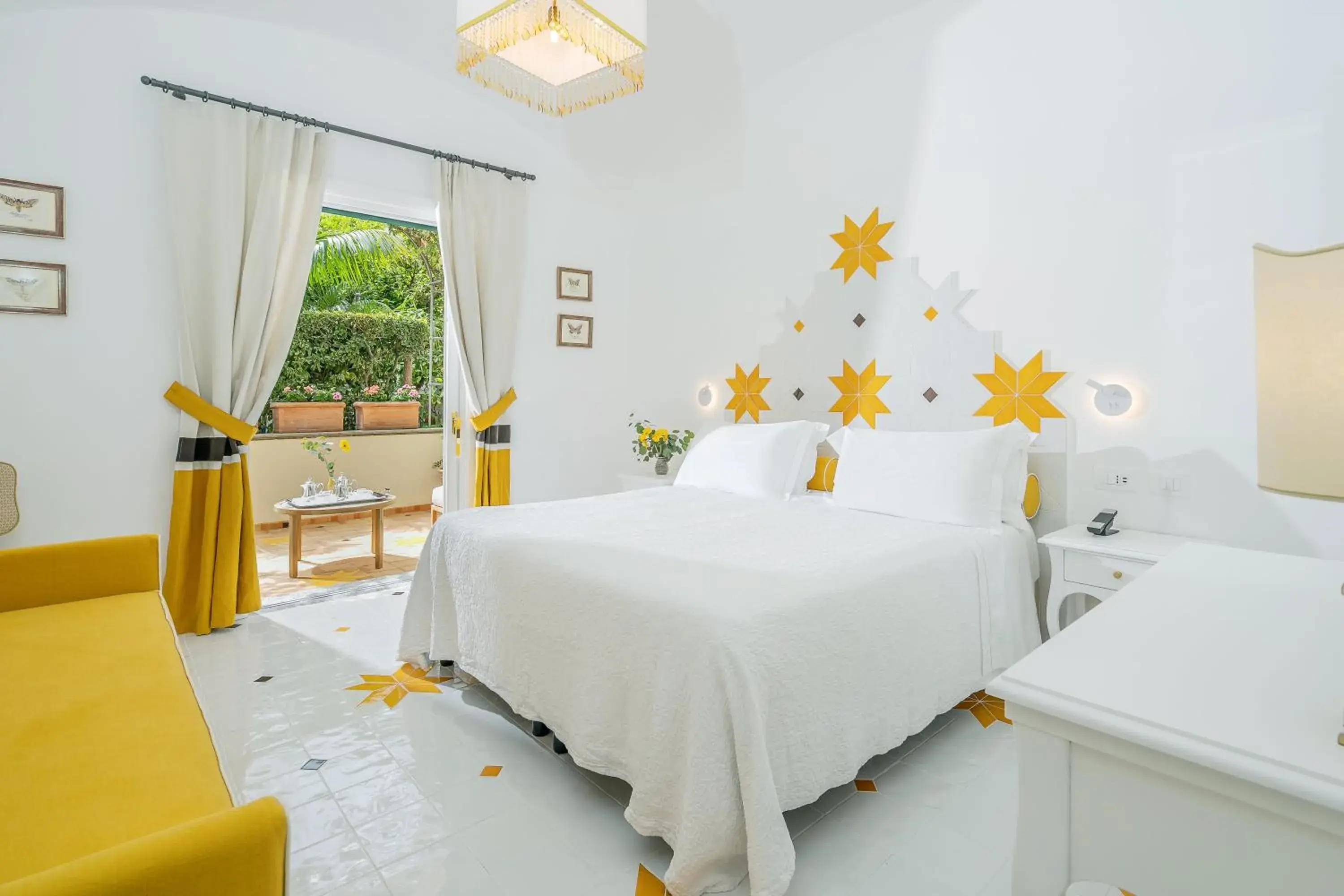 Double or Twin Room with Garden View in Hotel Palazzo Murat Double or Twin Room with Garden View in Hotel Palazzo Murat