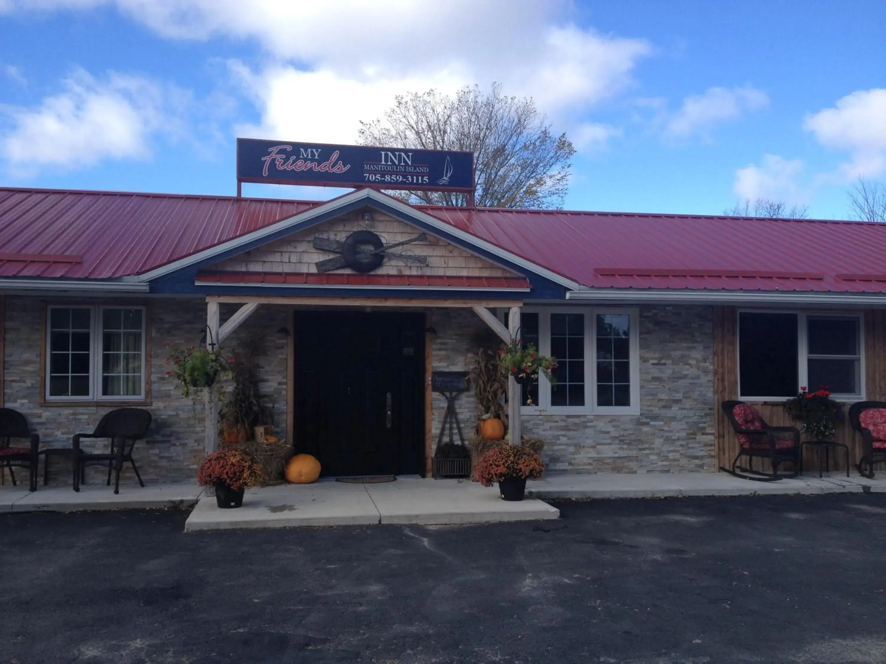 Standard Single Room - single occupancy in My Friends Inn Manitoulin Standard Single Room - single occupancy in My Friends Inn Manitoulin