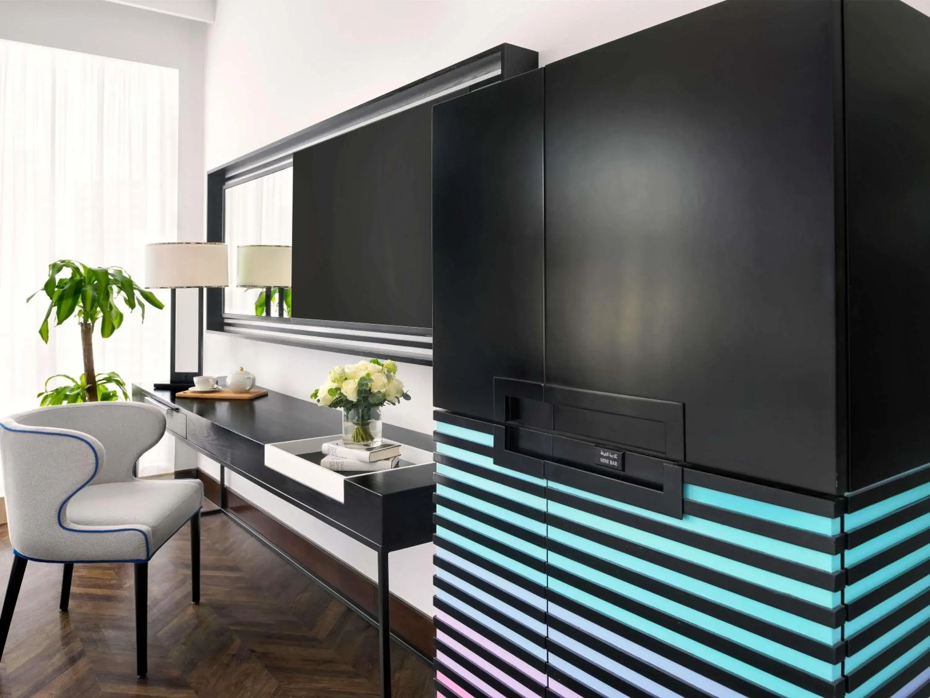 Deluxe Twin Room with Canal View in Pullman Dubai Downtown Deluxe Twin Room with Canal View in Pullman Dubai Downtown