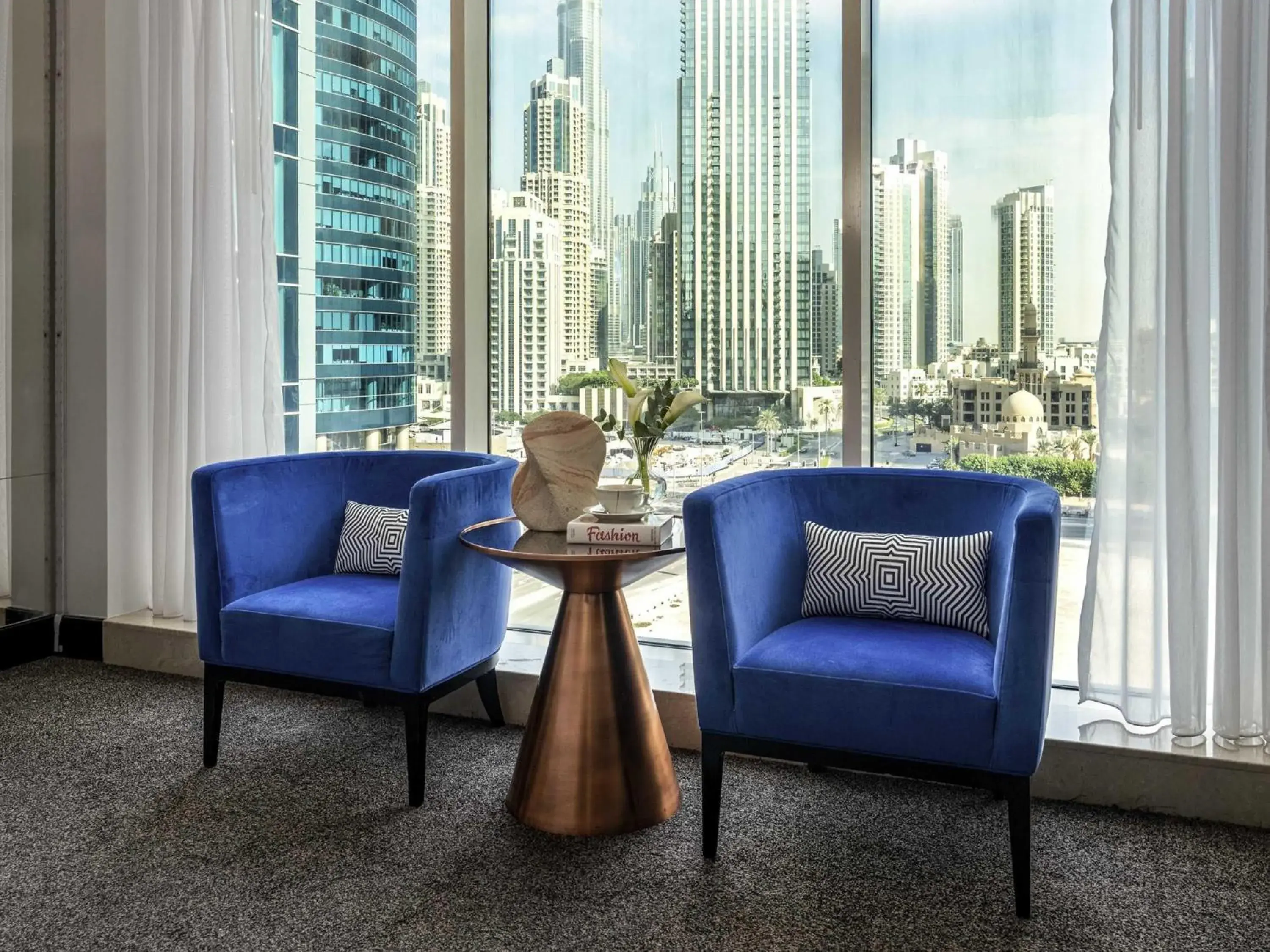 Executive Twin Room with Burj Khalifa View in Pullman Dubai Downtown Executive Twin Room with Burj Khalifa View in Pullman Dubai Downtown