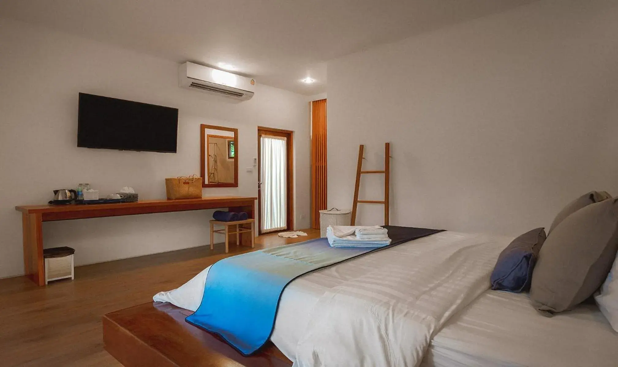 Double Room with Garden View in Sichon Cabana Beach Resort Double Room with Garden View in Sichon Cabana Beach Resort