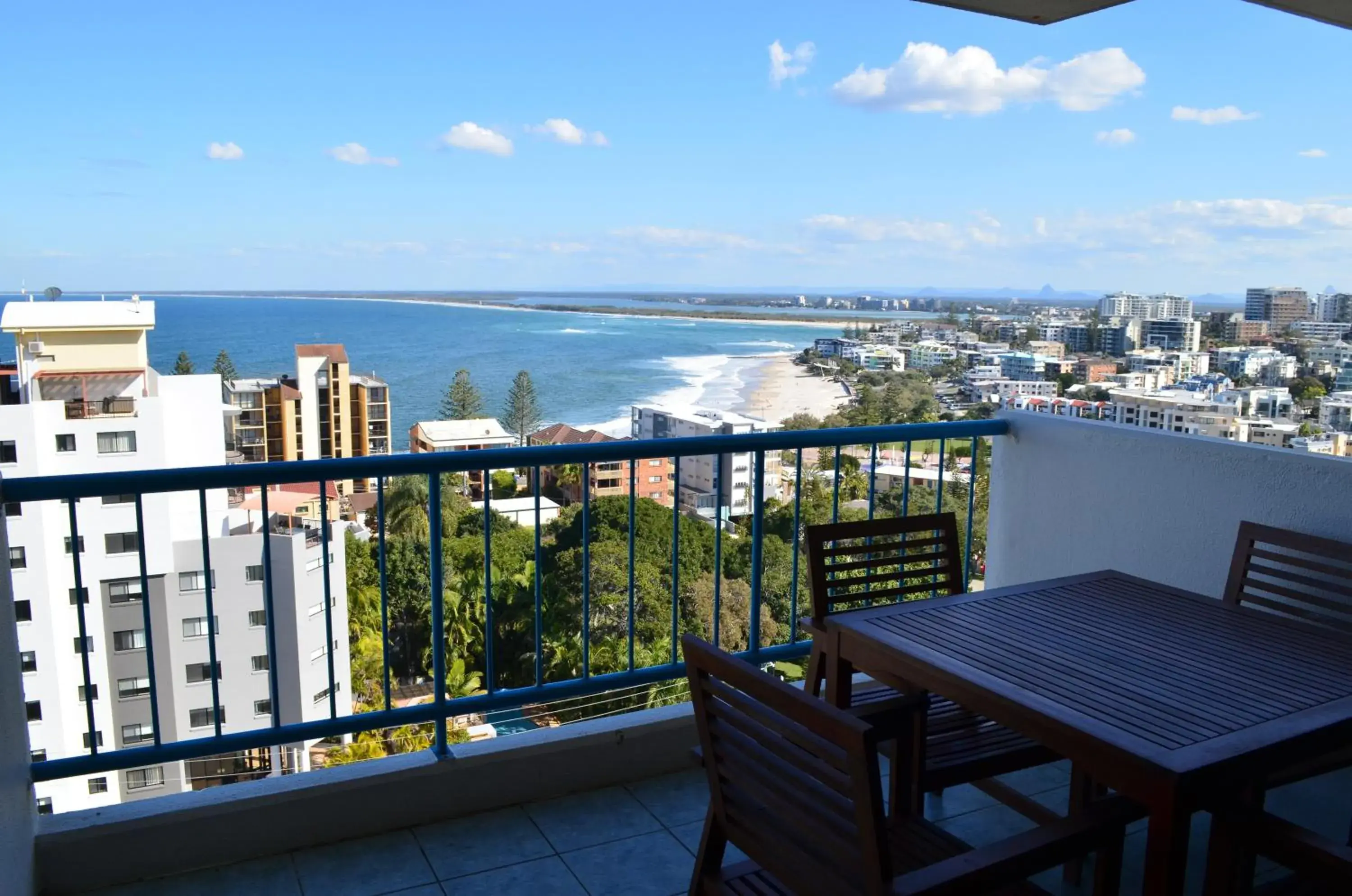 Two Bedroom Apartment - Upper Level Ocean View in Burgess @ Kings Beach Apartments Two Bedroom Apartment - Upper Level Ocean View in Burgess @ Kings Beach Apartments