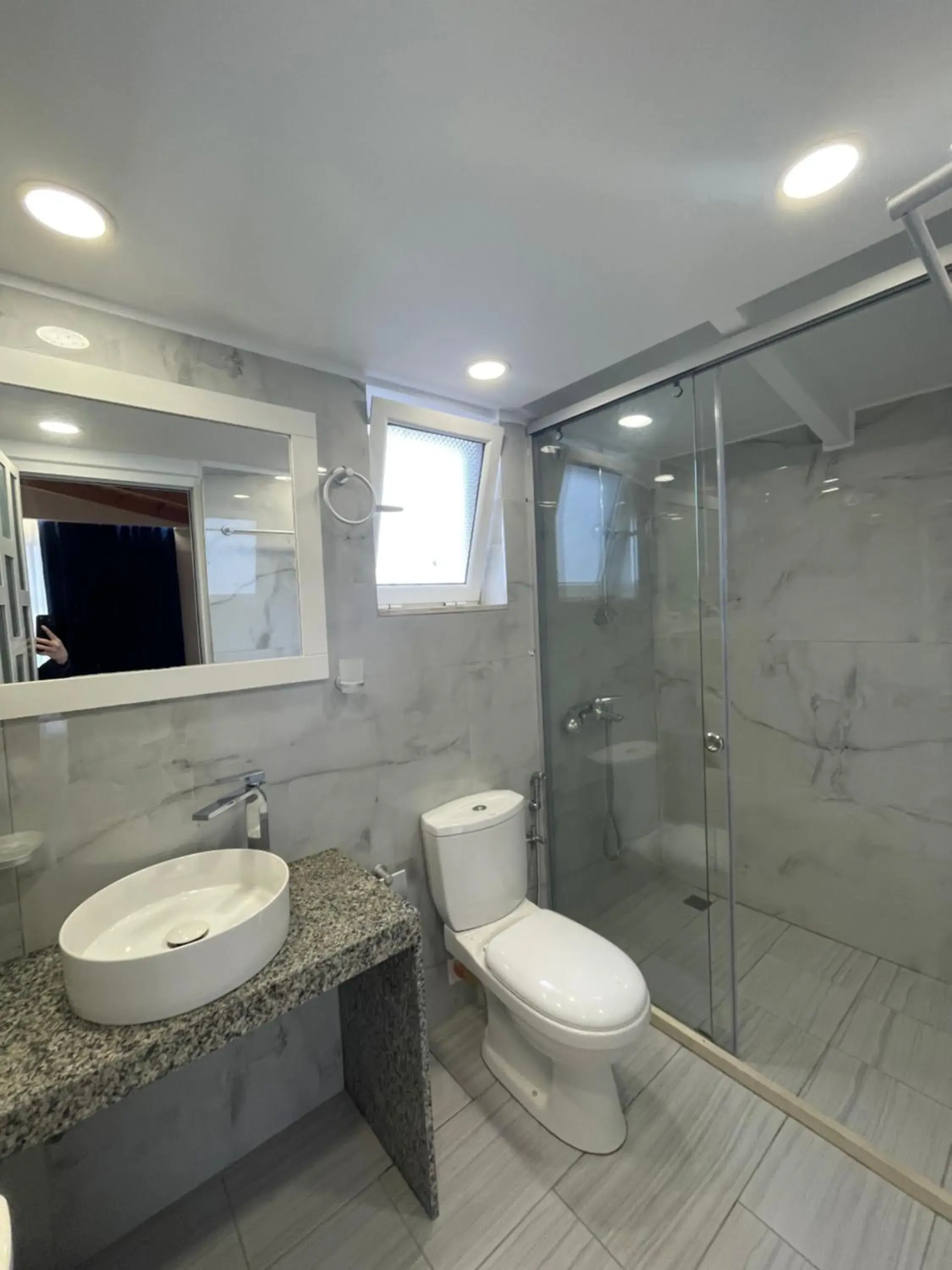 Two-Bedroom Apartment in Qeparo Napolon Complex Two-Bedroom Apartment in Qeparo Napolon Complex