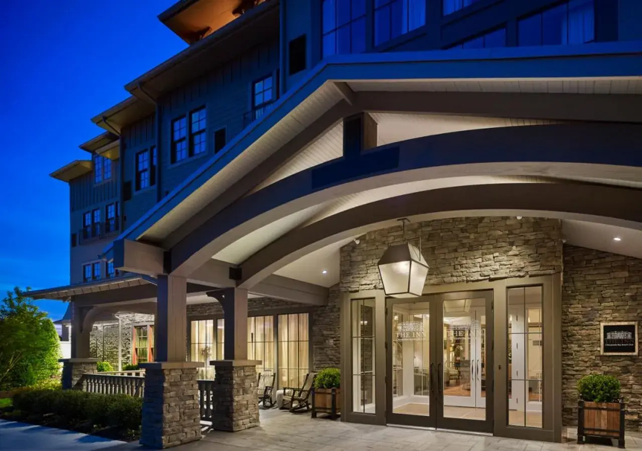 KING BALCONY in The Inn at Chesapeake Bay Beach Club KING BALCONY in The Inn at Chesapeake Bay Beach Club