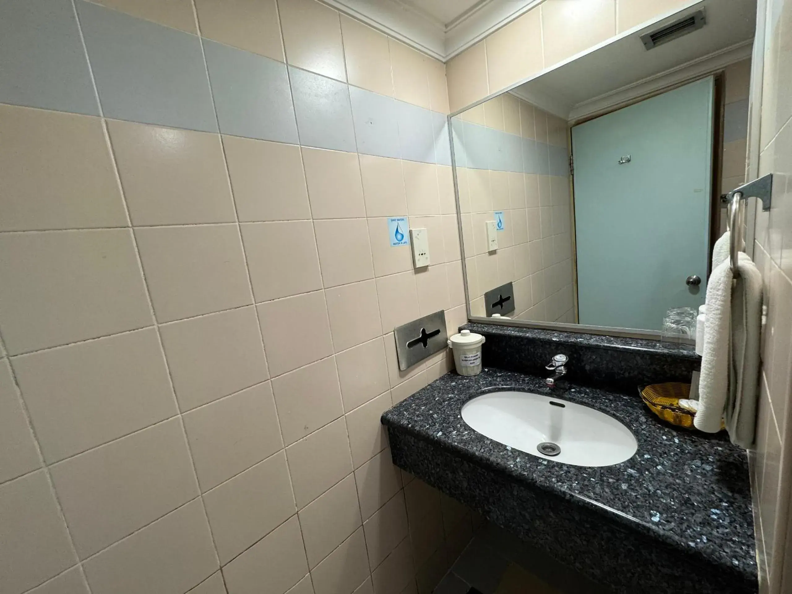 Superior Queen Room in Hotel Deleeton Superior Queen Room in Hotel Deleeton