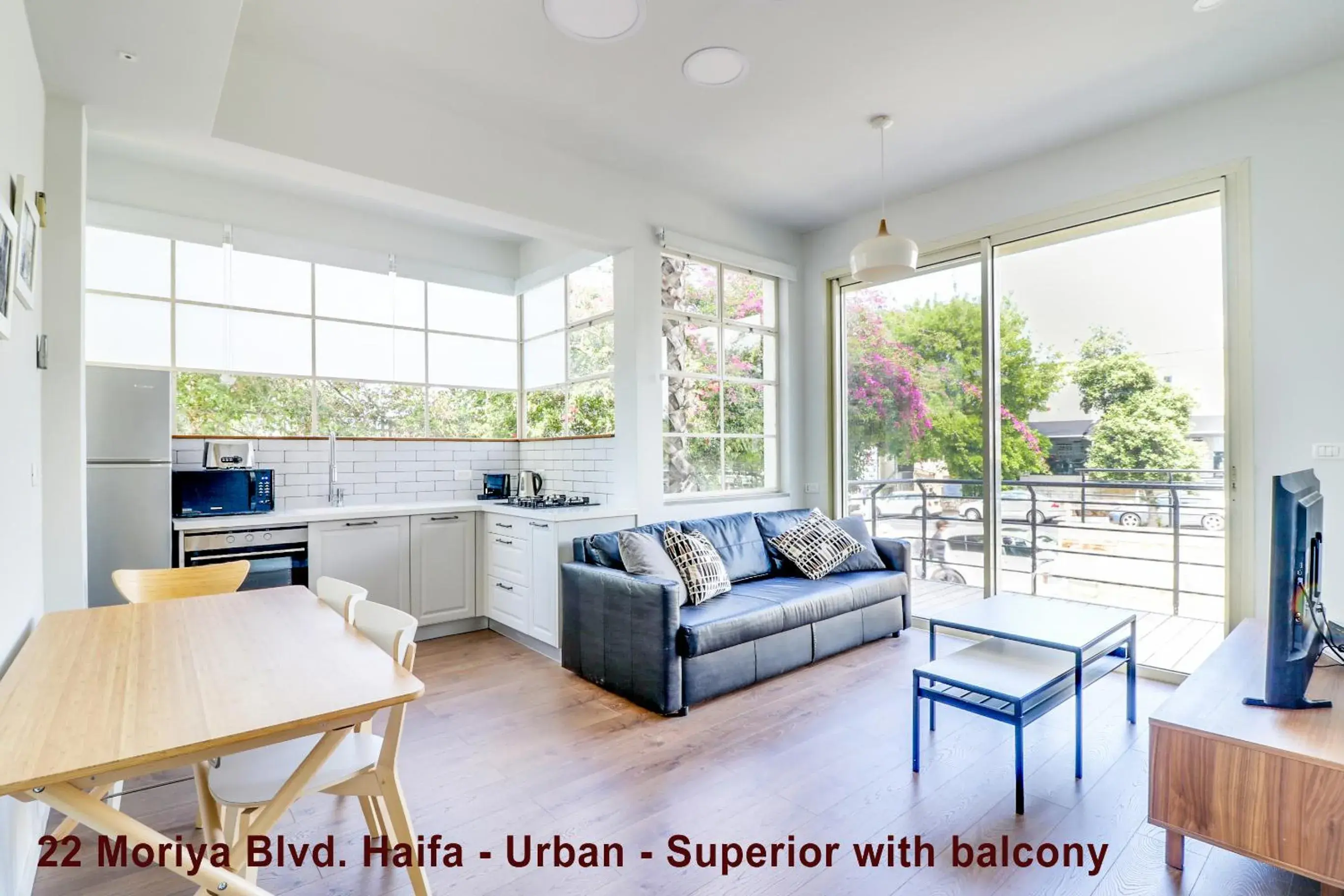 Apartment with Balcony in Carmel Boutique Apartments Apartment with Balcony in Carmel Boutique Apartments