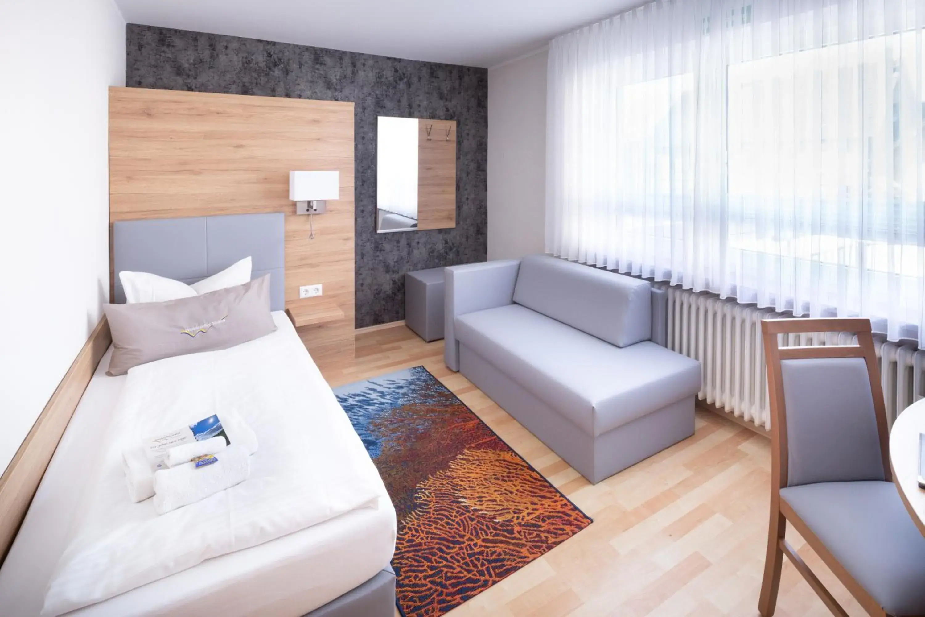 Single Room in "Wendezeller Stuben" Weymann Gastronomiebetriebs GmbH Single Room in "Wendezeller Stuben" Weymann Gastronomiebetriebs GmbH