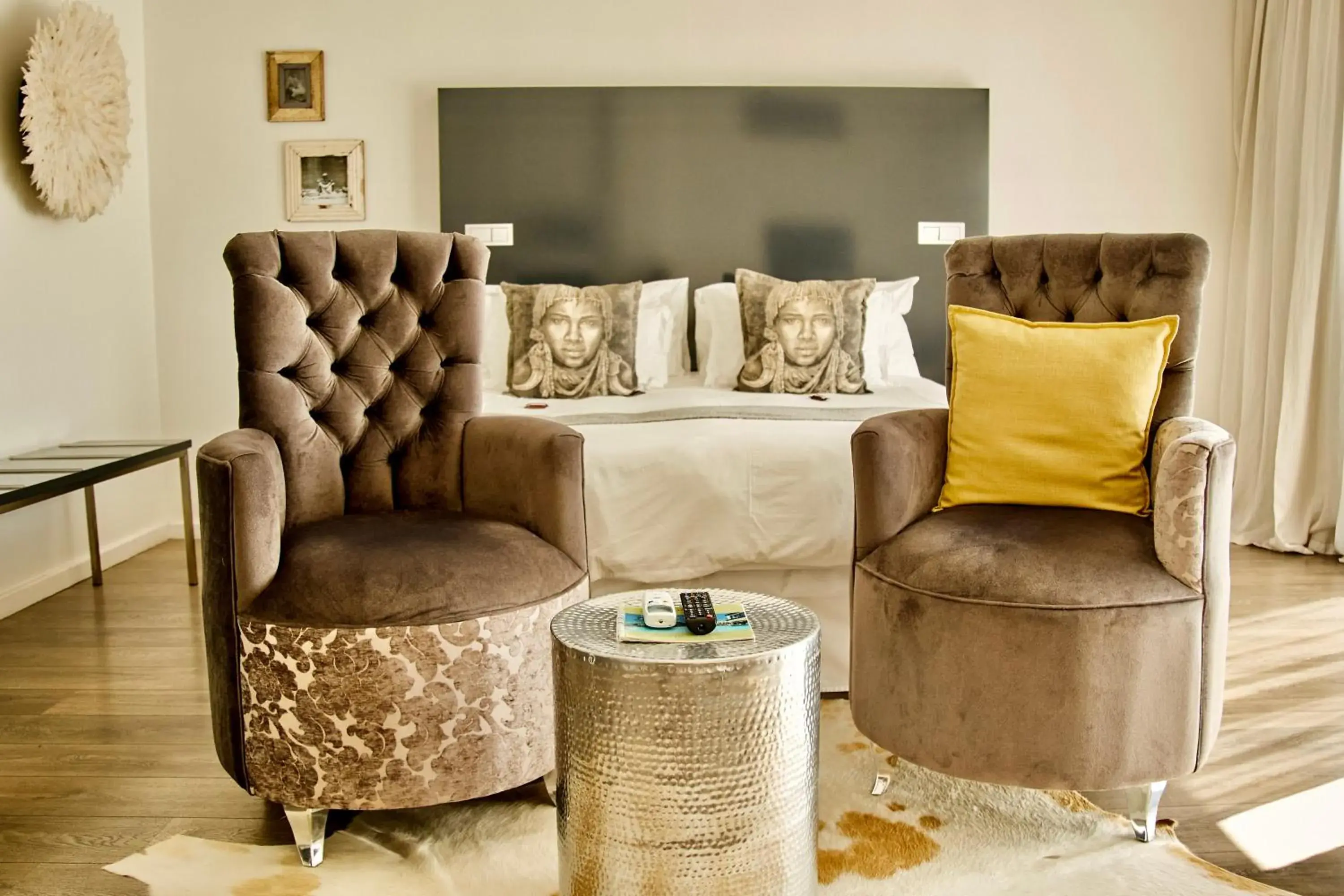 Large Deluxe Seafacing Double Room with Balcony in DysArt Boutique Hotel - Solar Power Large Deluxe Seafacing Double Room with Balcony in DysArt Boutique Hotel - Solar Power